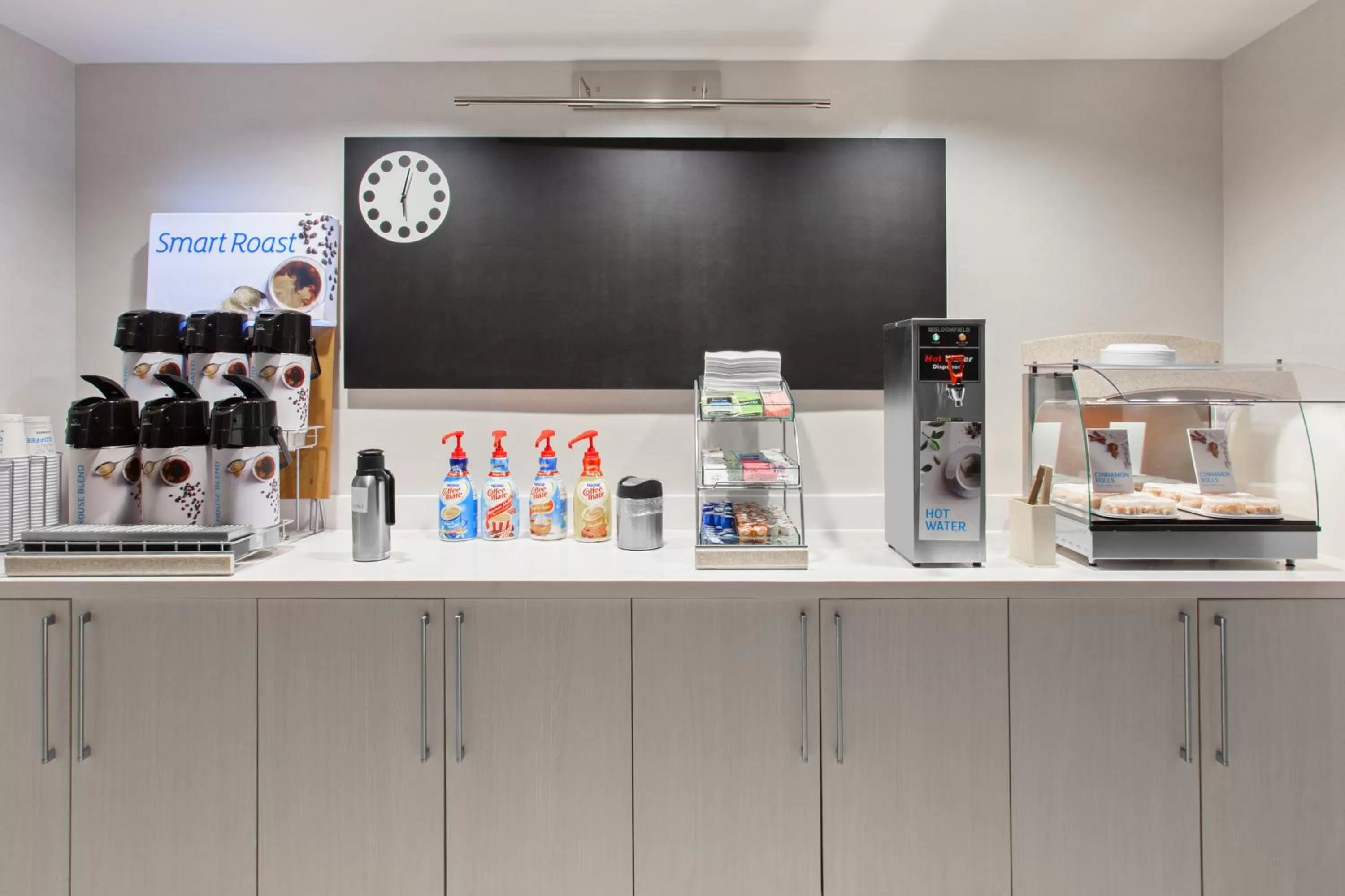 Breakfast in Holiday Inn Express West Los Angeles by IHG