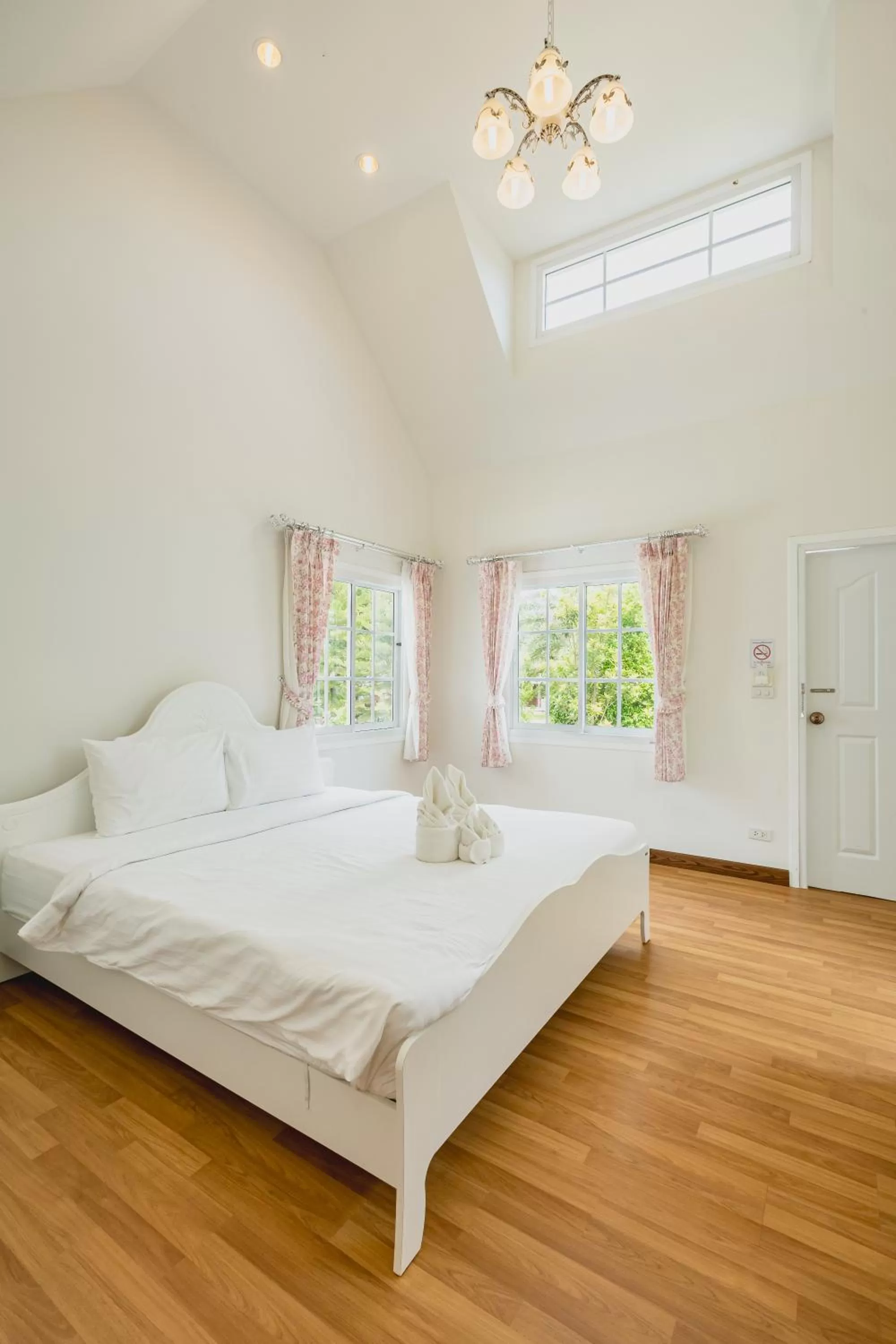 Bed in Sakarin Valley Resort