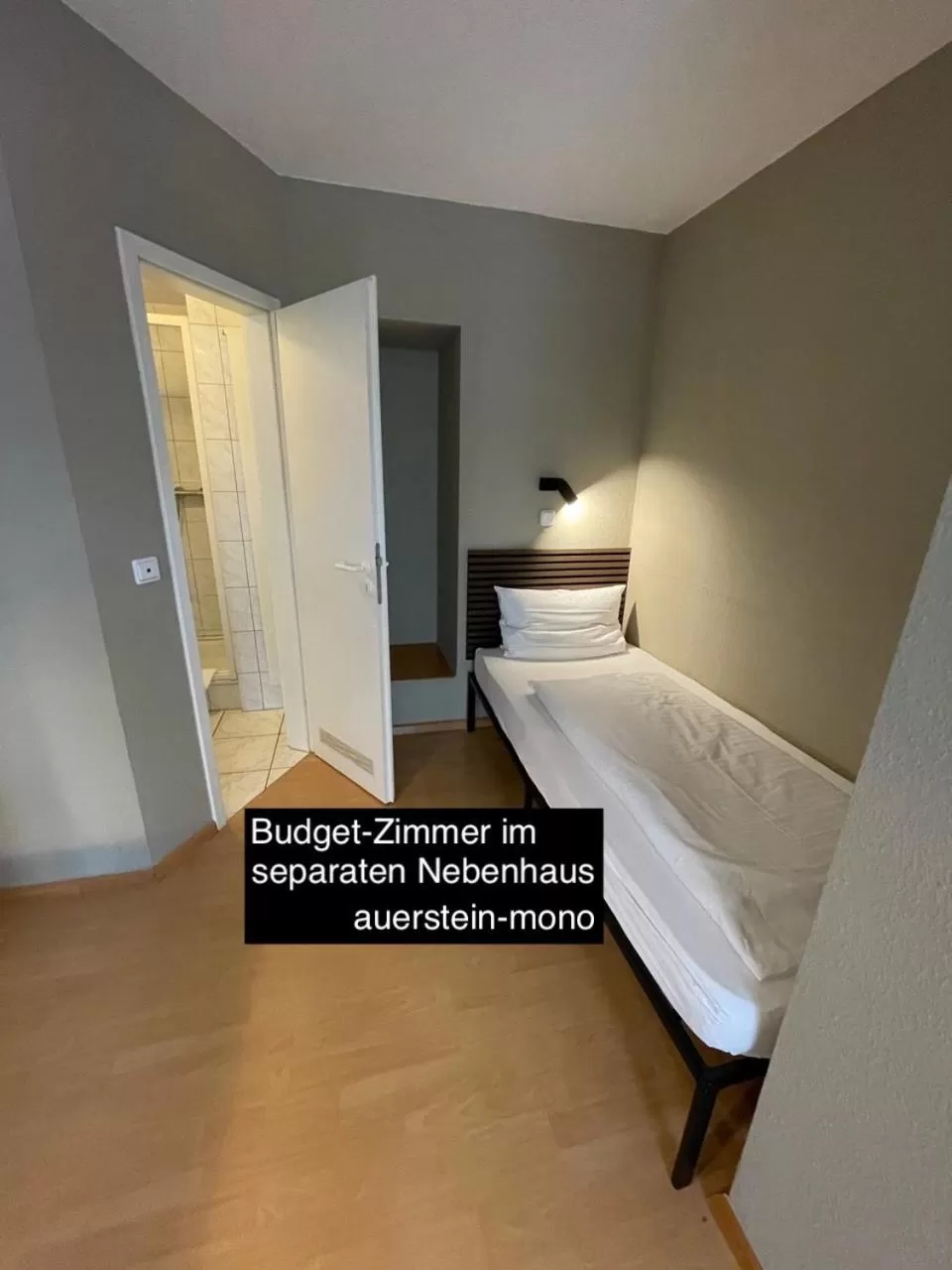 Bed in AUERSTEIN-Hotels auerstein & auerstein-mono