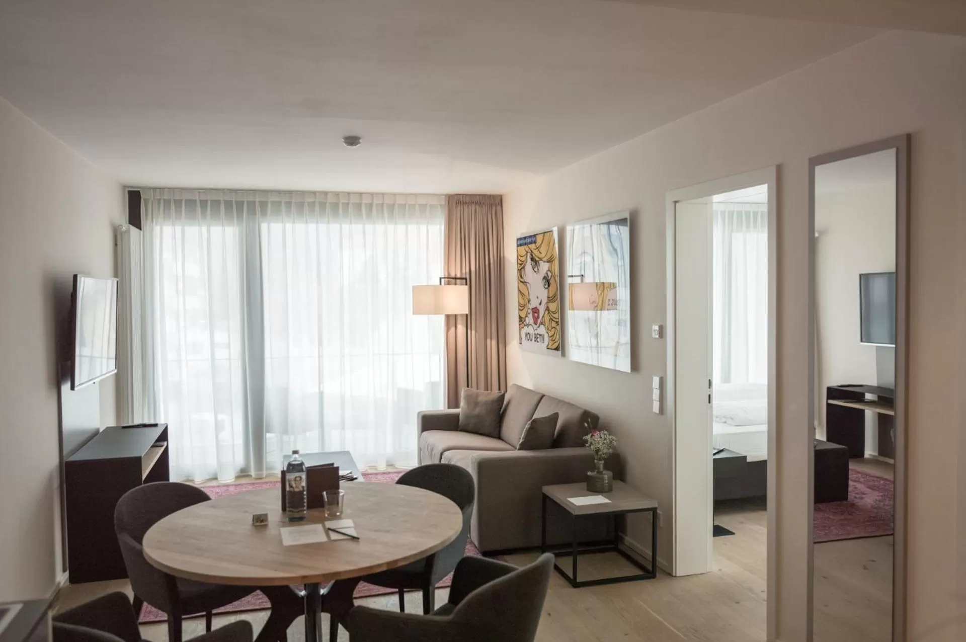 Decorative detail in Suytes