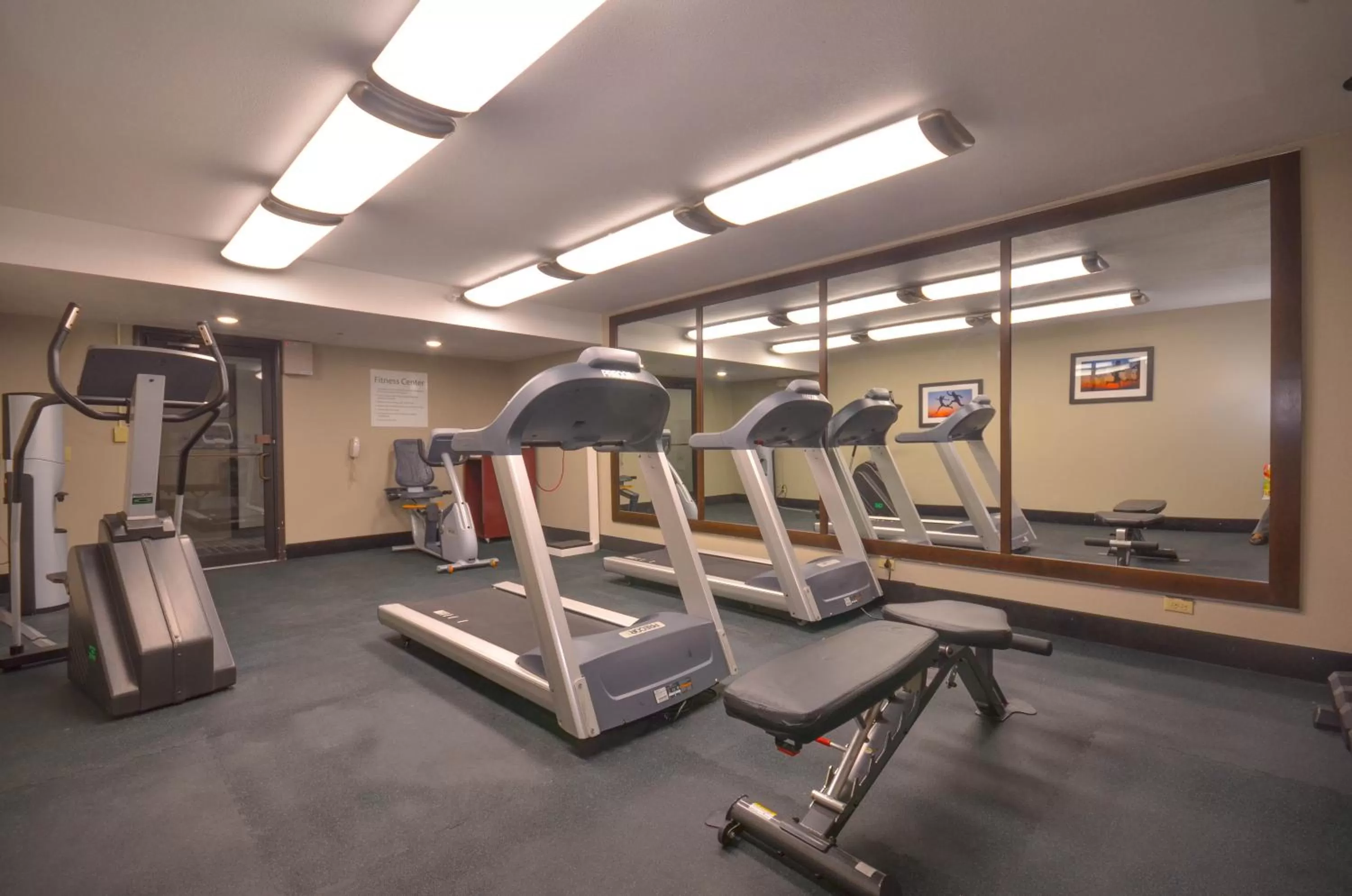 Fitness centre/facilities in Holiday Inn Express & Suites Fayetteville University of Arkansas Area by IHG