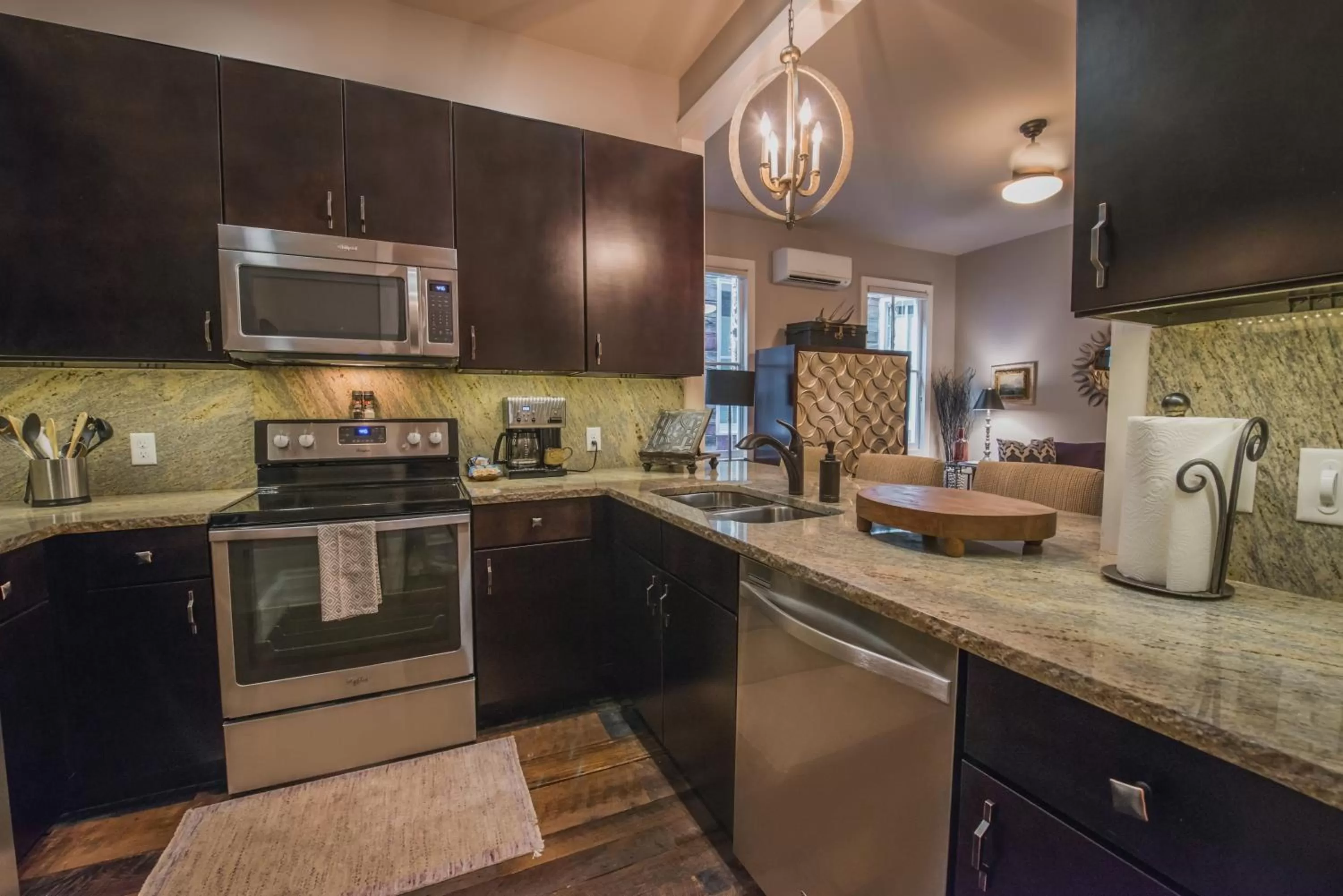 Kitchen or kitchenette in The Windsor - Asheville