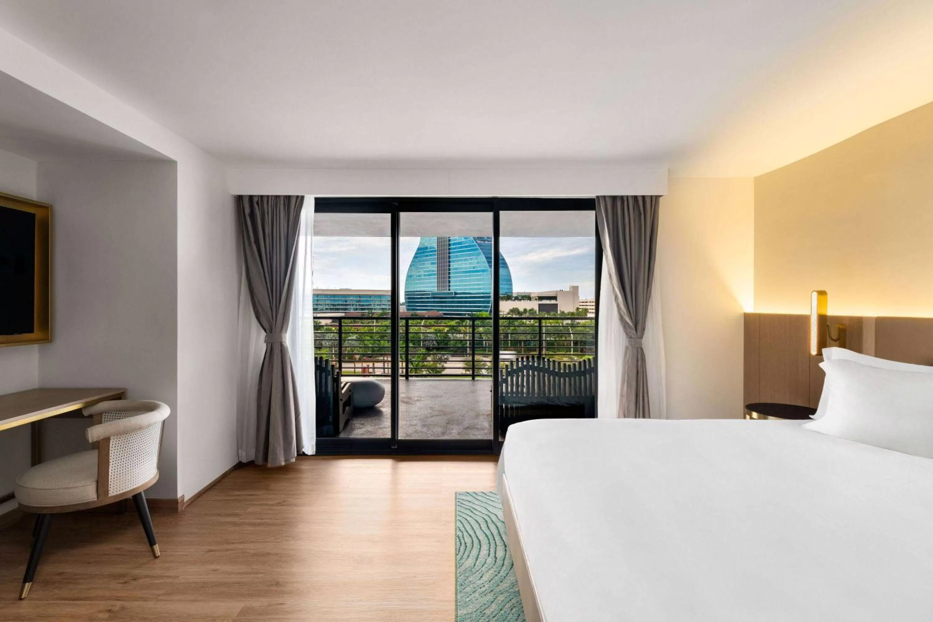 Photo of the whole room, Bed in Dolce by Wyndham Hollywood