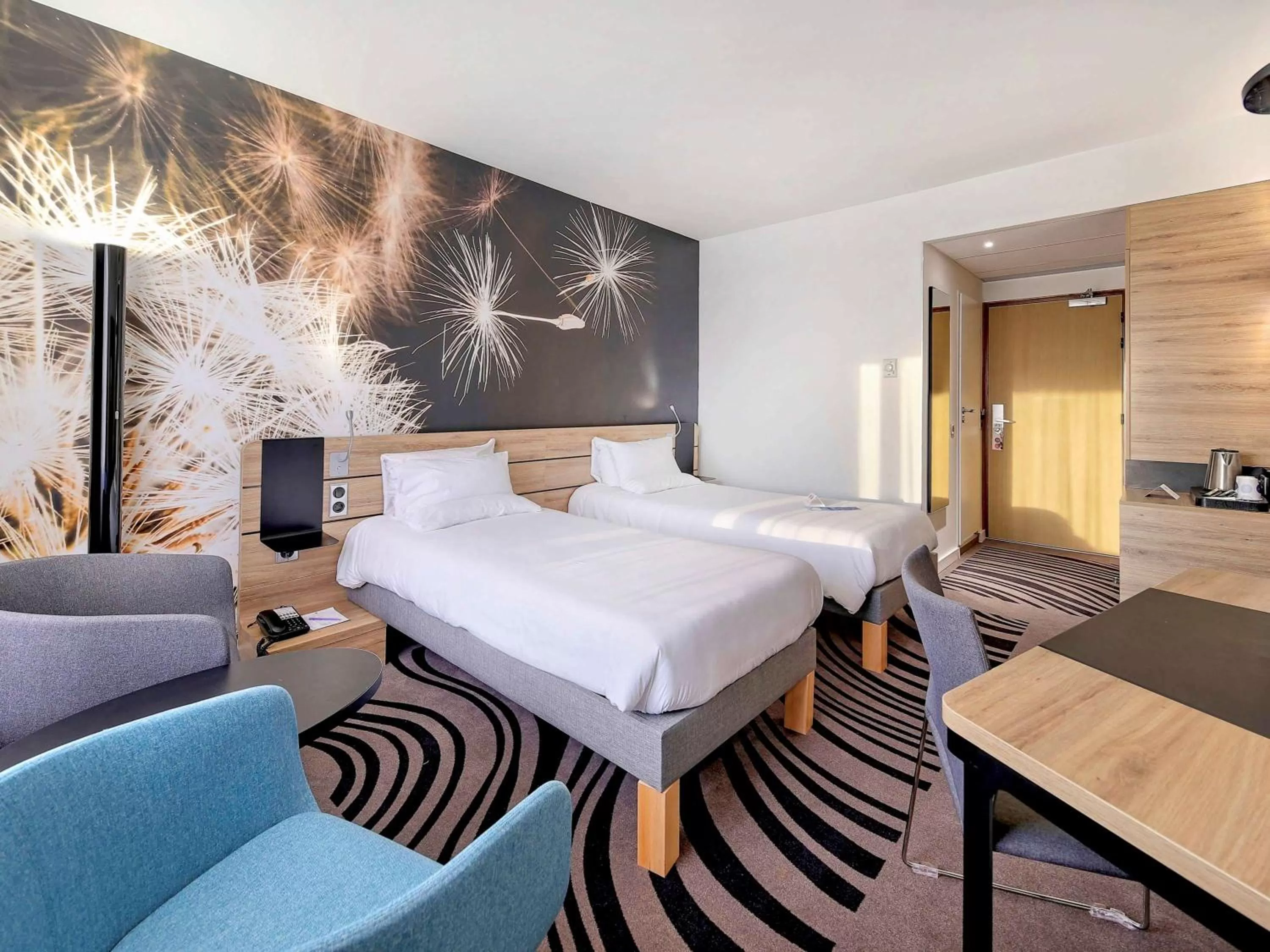 Photo of the whole room, Bed in Novotel Katowice Centrum