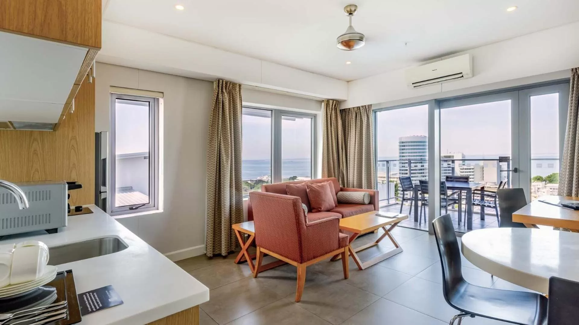 Seating area in Oaks Darwin Elan Hotel