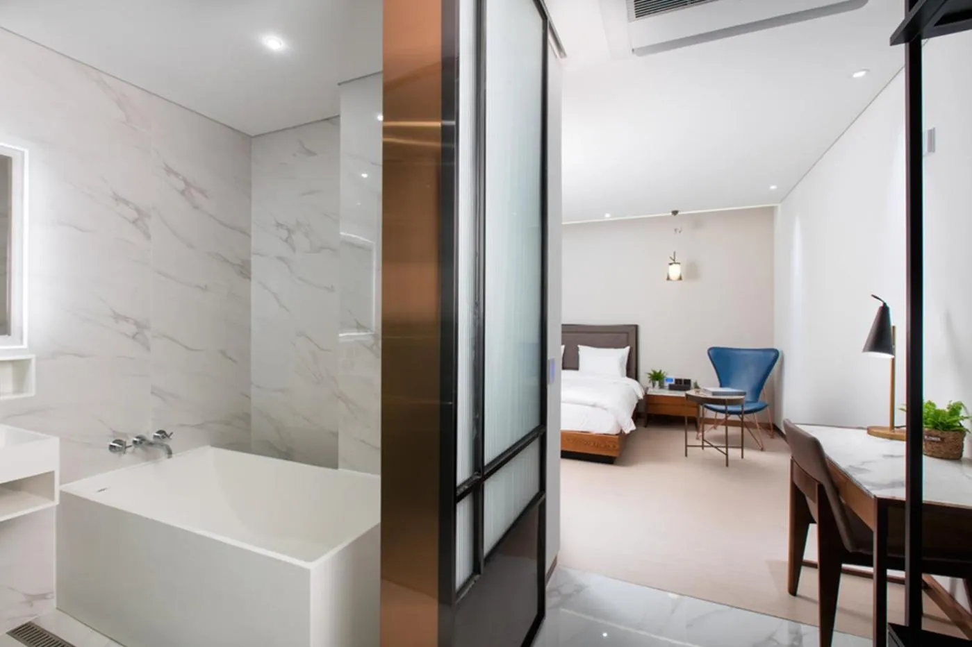 N Bridge Hotel JEON JU