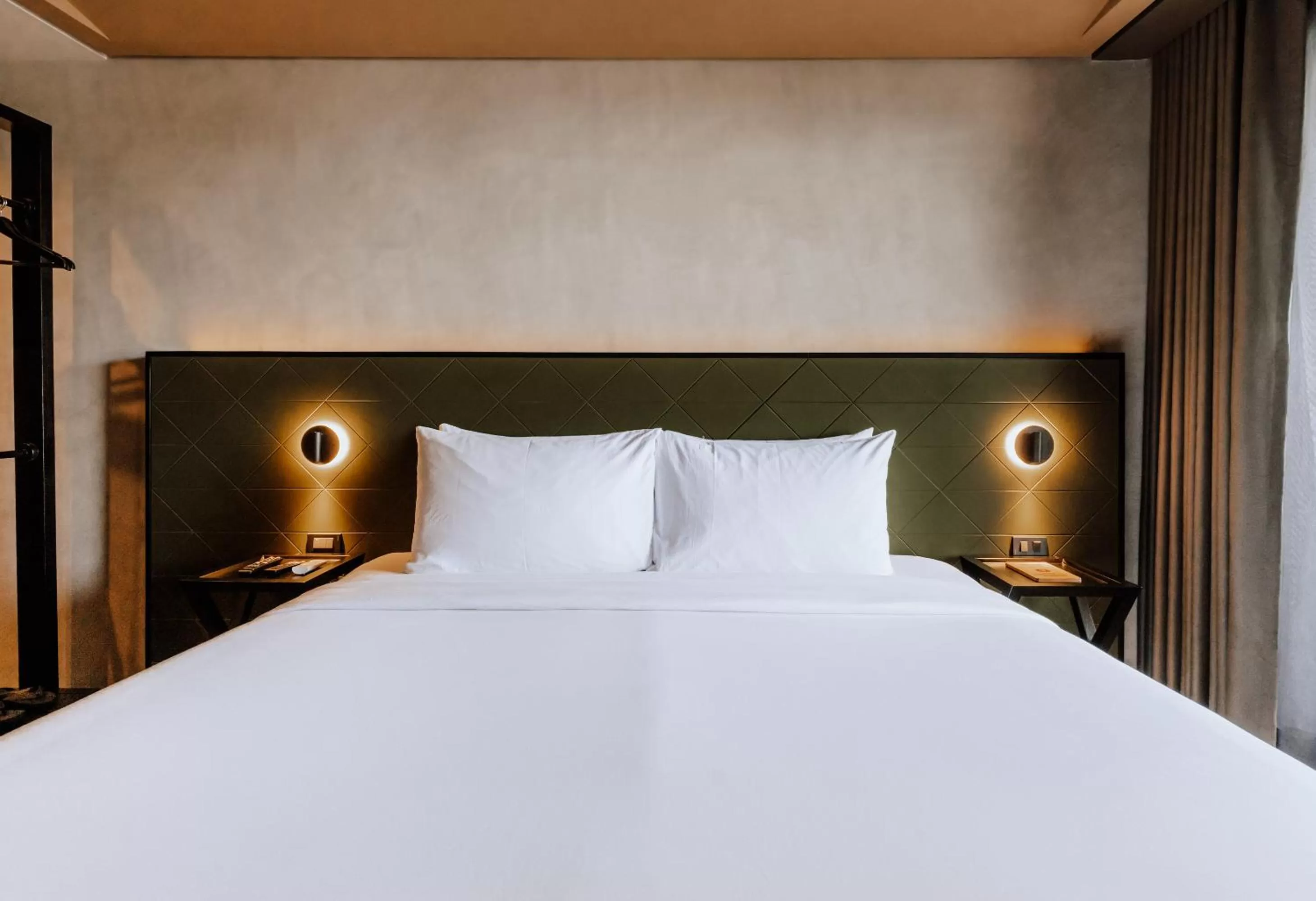 Bed in The Funny Lion - El Nido