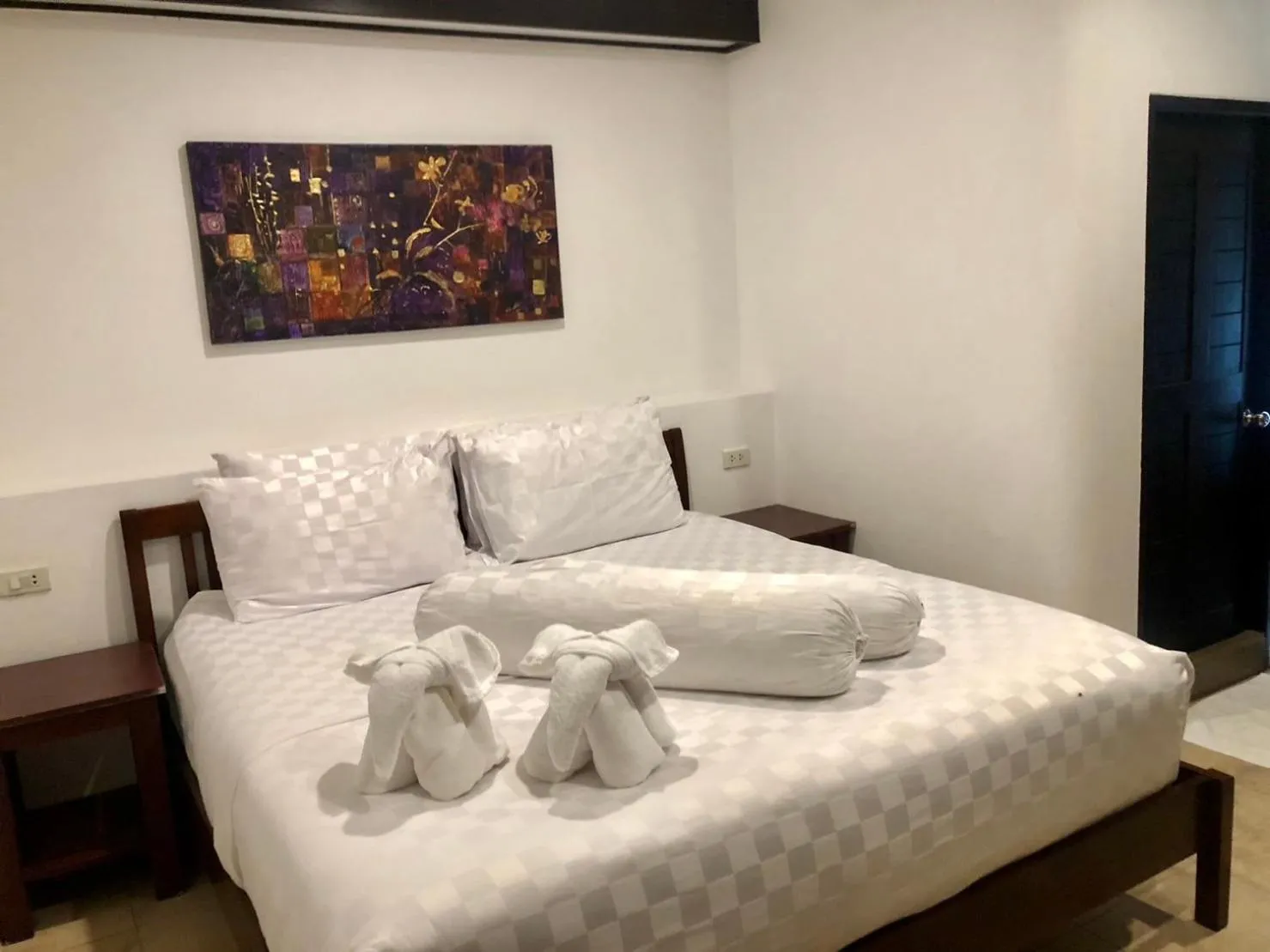 Bed in Baantalay Thungwualaen