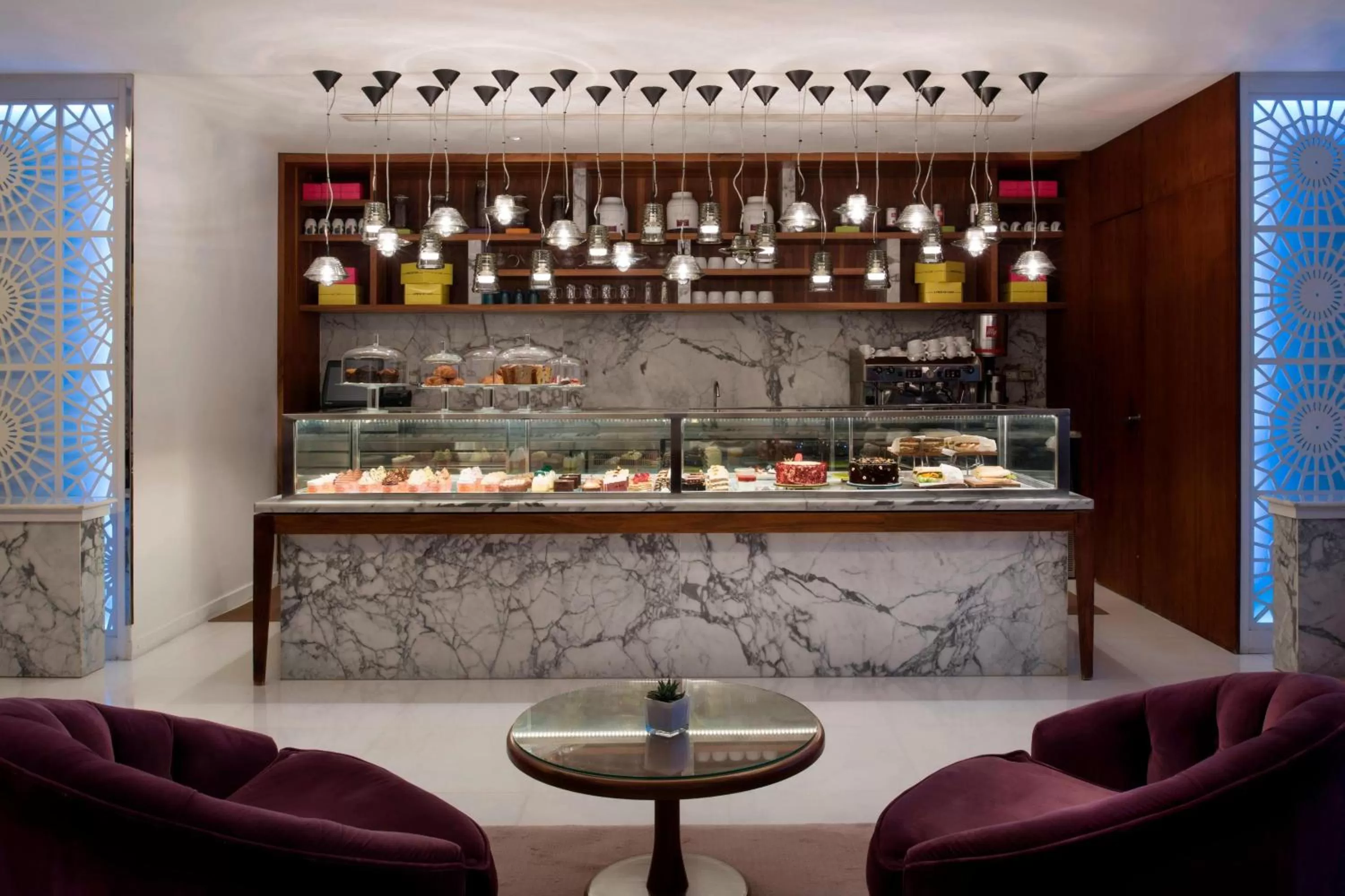 Restaurant/places to eat in W Doha