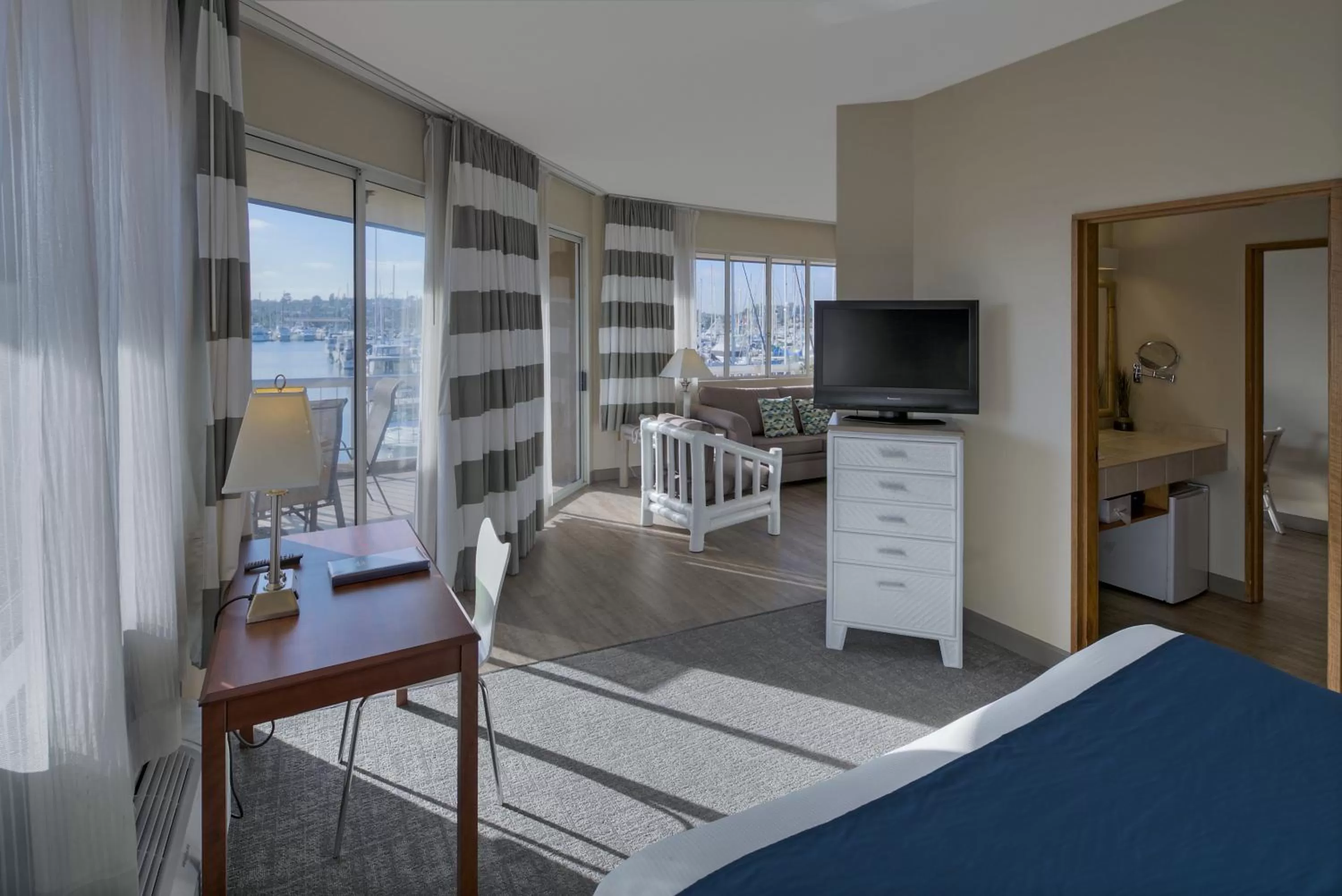 Bedroom in Bay Club Hotel and Marina