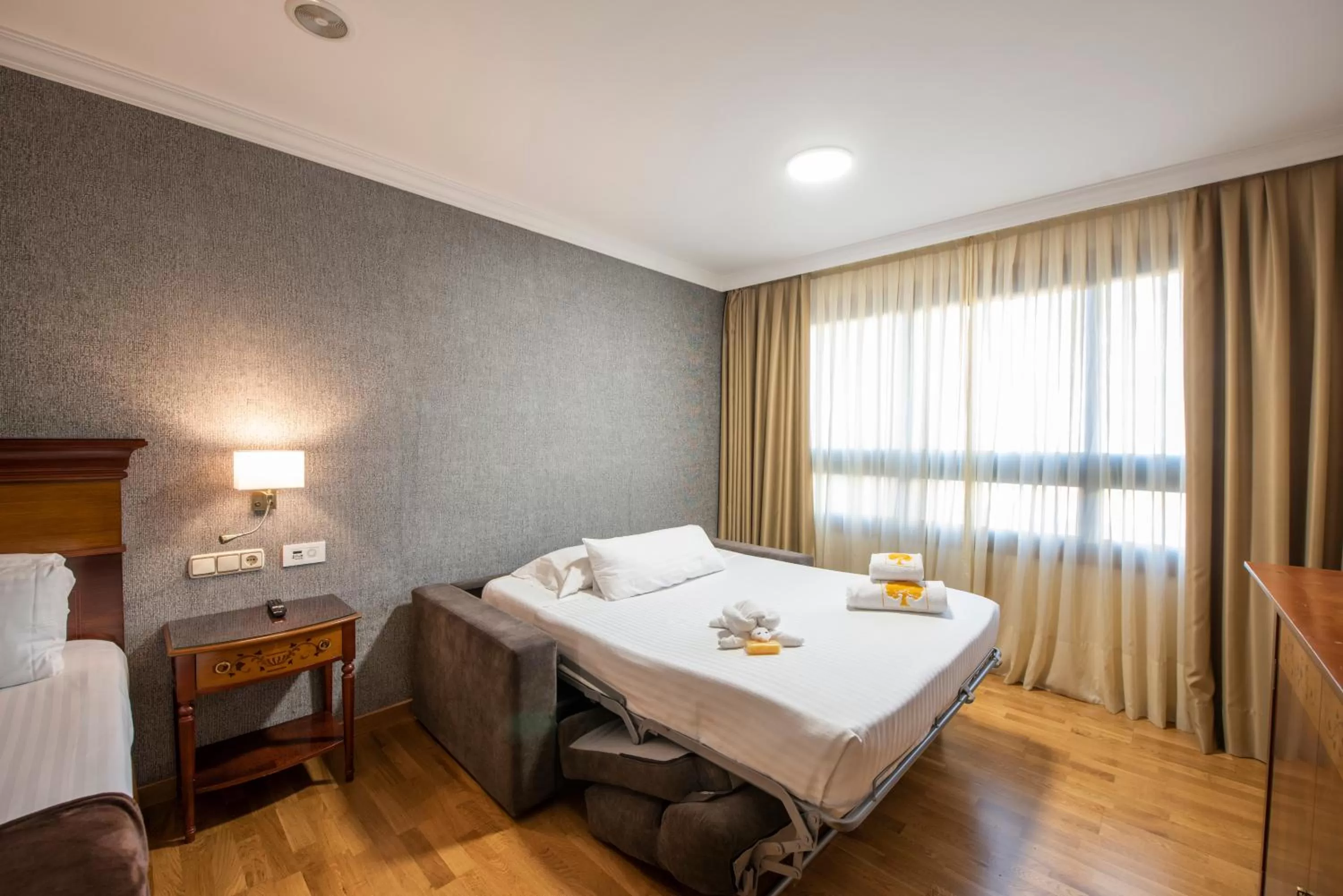 Bed in Eurostars Araguaney