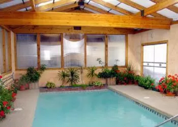 Swimming pool in Georgetown Mountain Inn