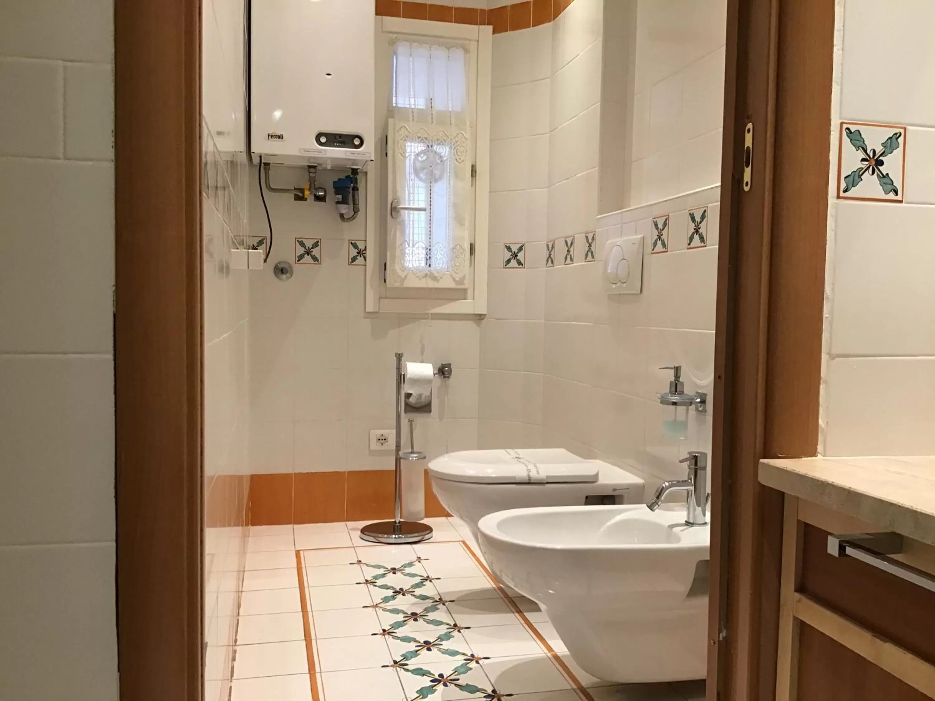 Toilet in I Prati di Roma Suites