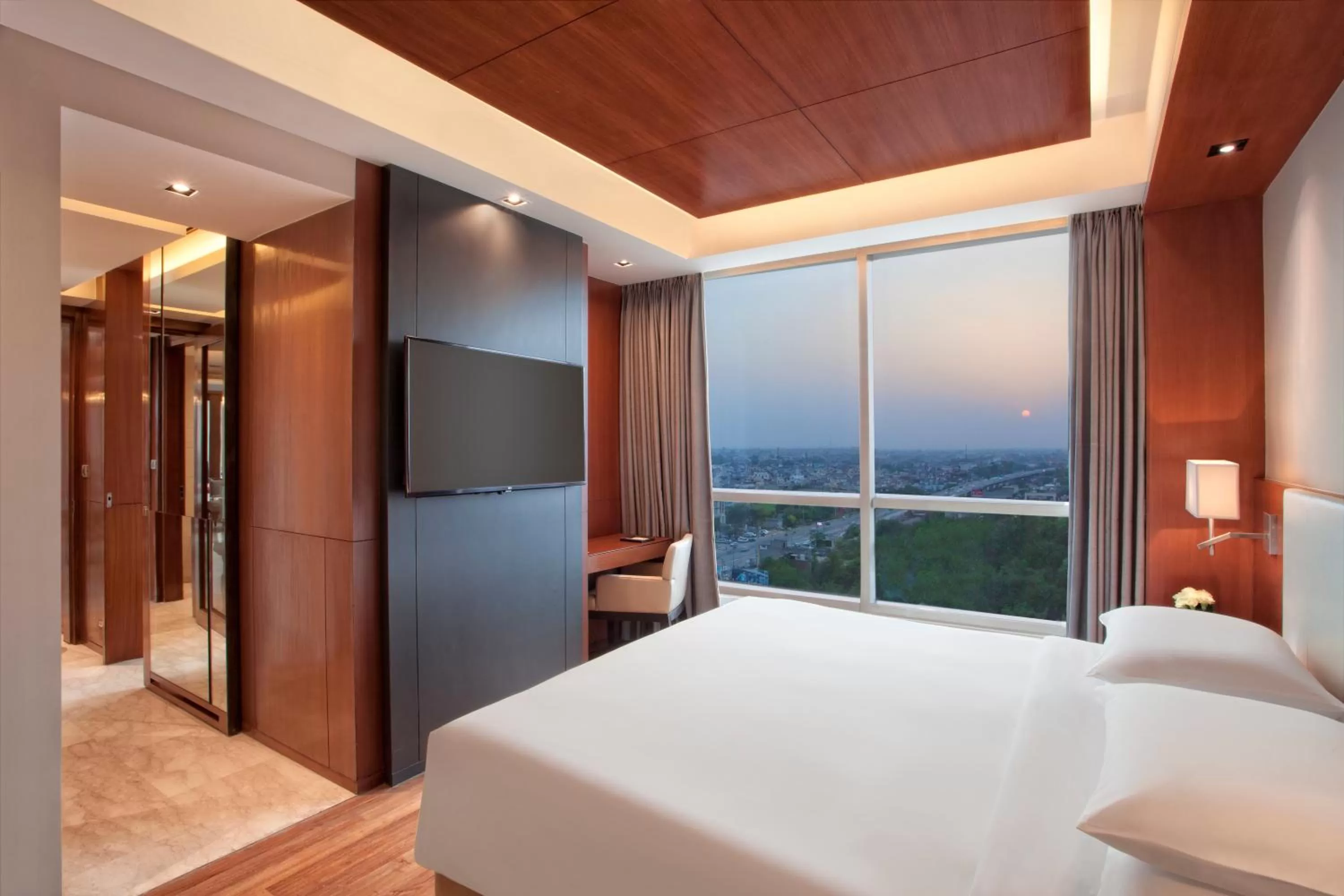 City view, Bed in Hyatt Regency Amritsar Hotel & Spa