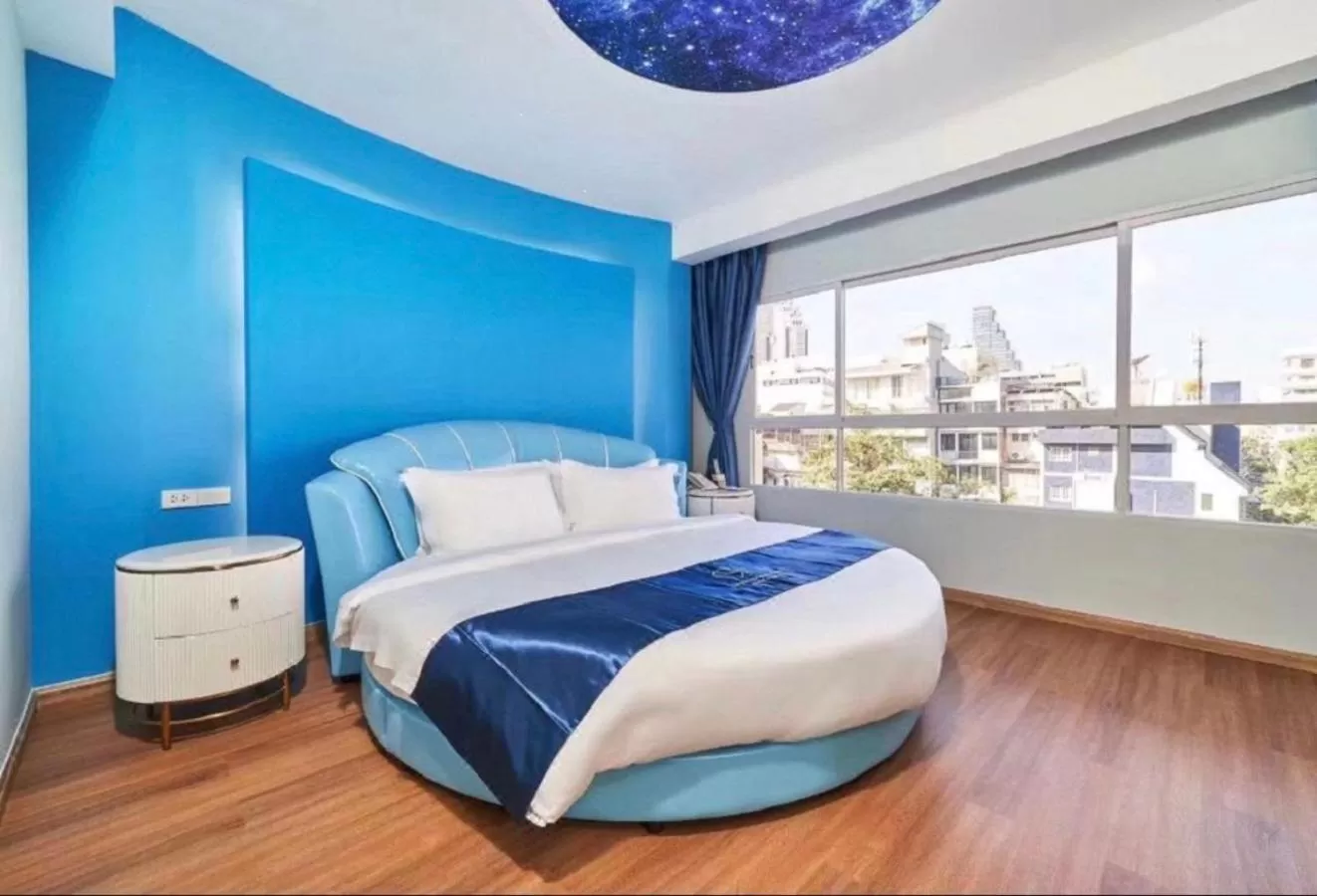 Bedroom, Bed in Sapphire Hotel Silom Bangkok