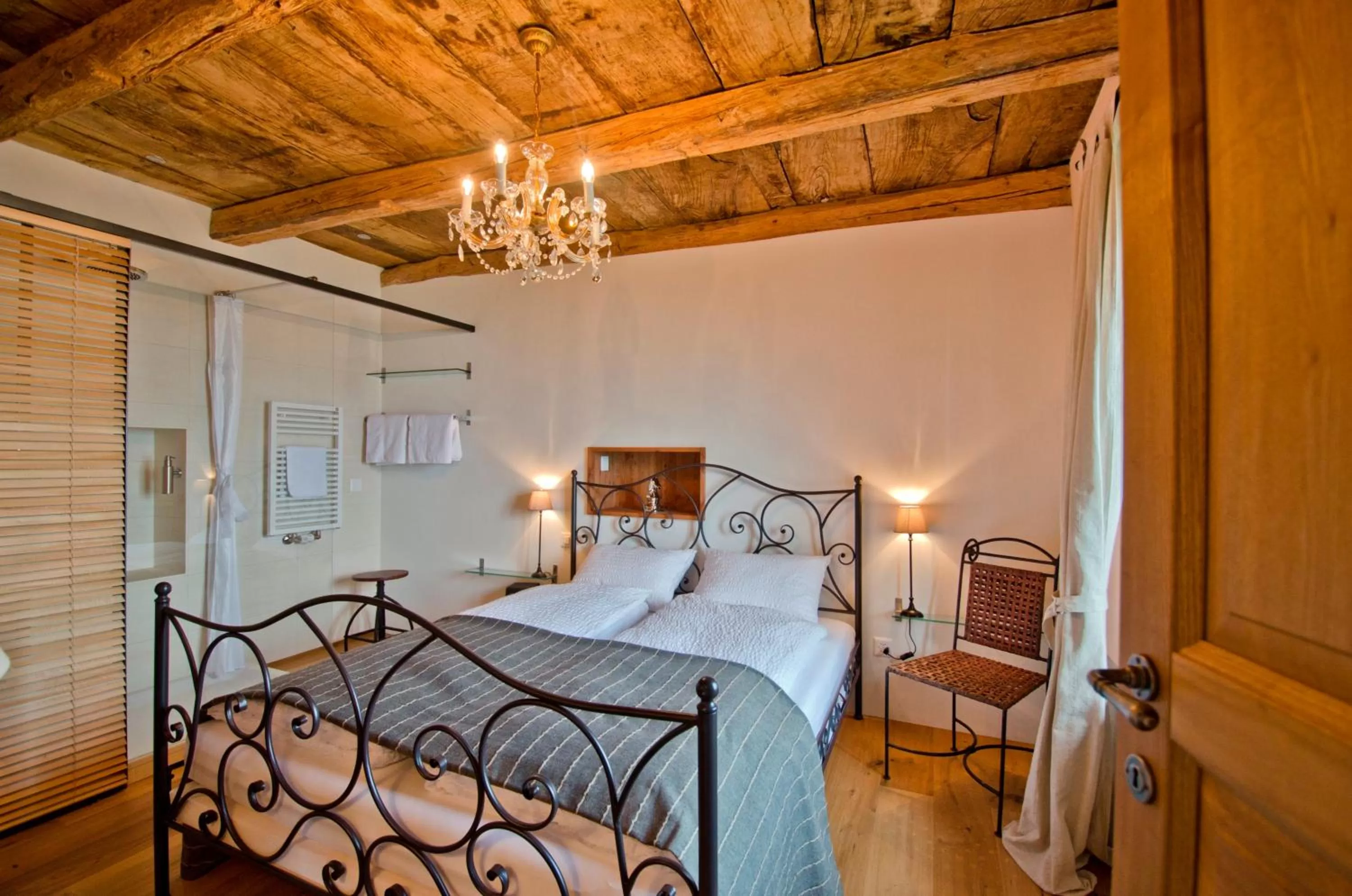 Shower, Bed in Case di Sotto, House & Breakfast