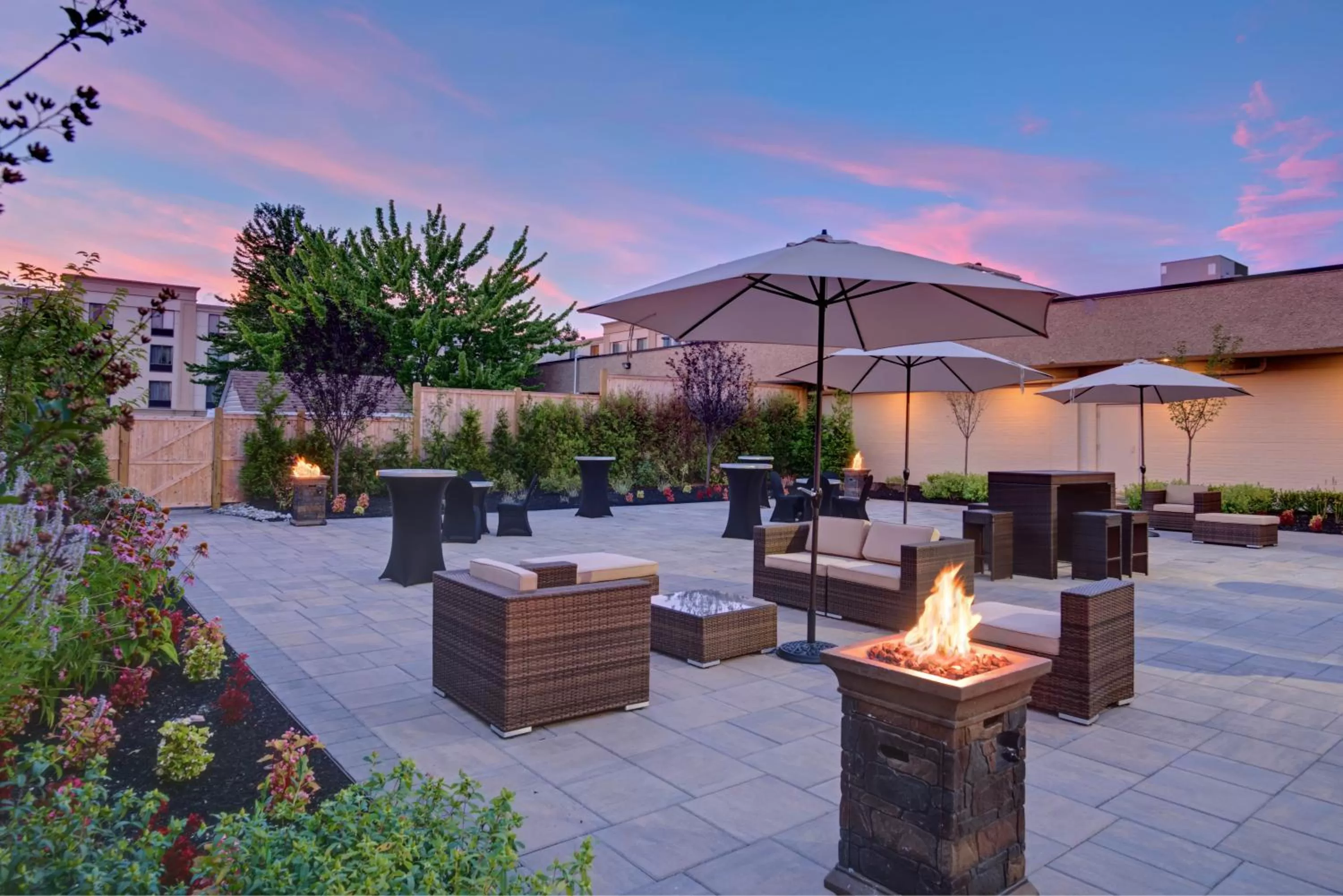 Meeting/conference room in Holiday Inn East Windsor by IHG