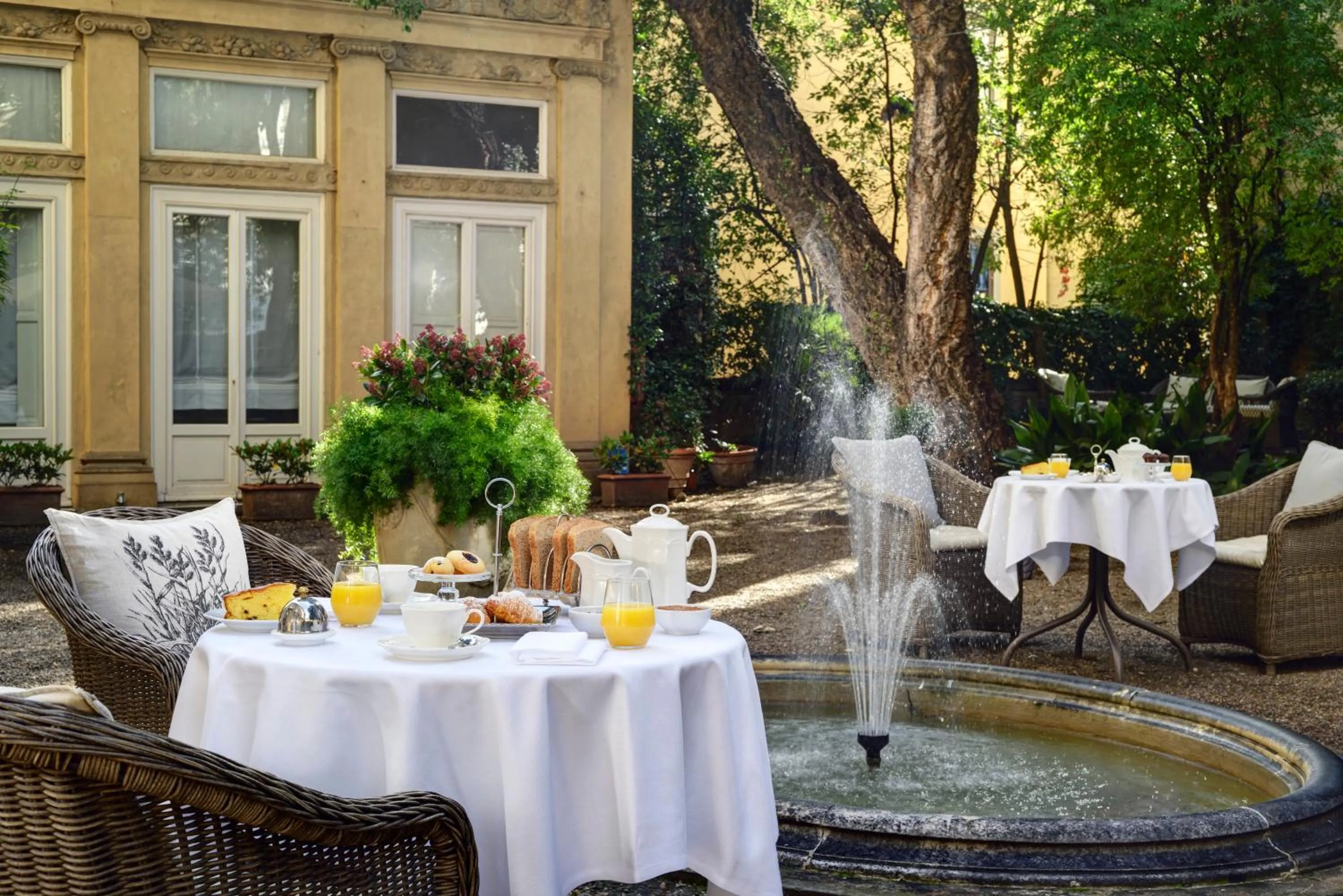 Breakfast in Al Palazzo del Marchese di Camugliano Residenza d'Epoca