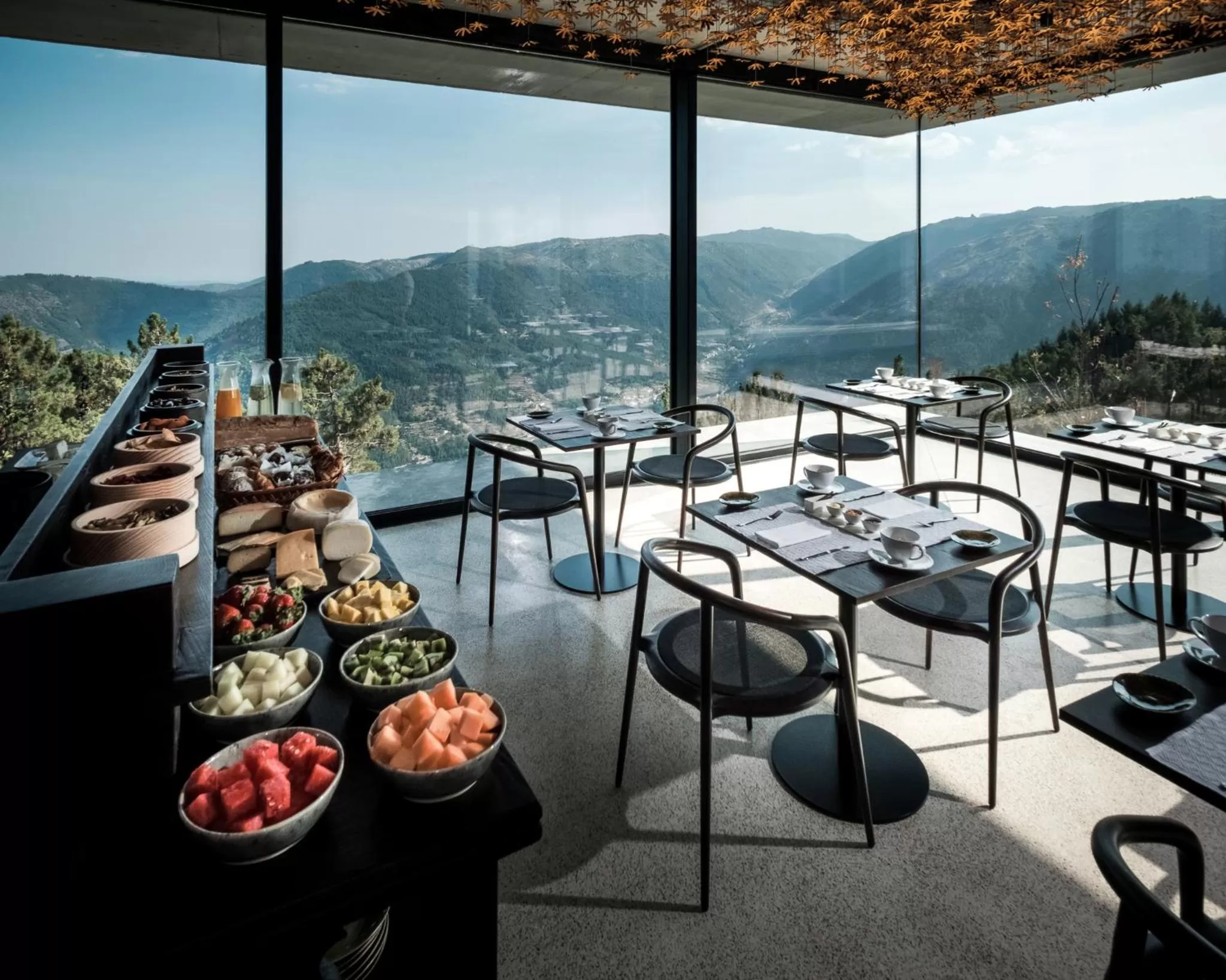 Restaurant/places to eat in Casa de São Lourenço - Burel Panorama Hotel - member of Relais & Châteaux