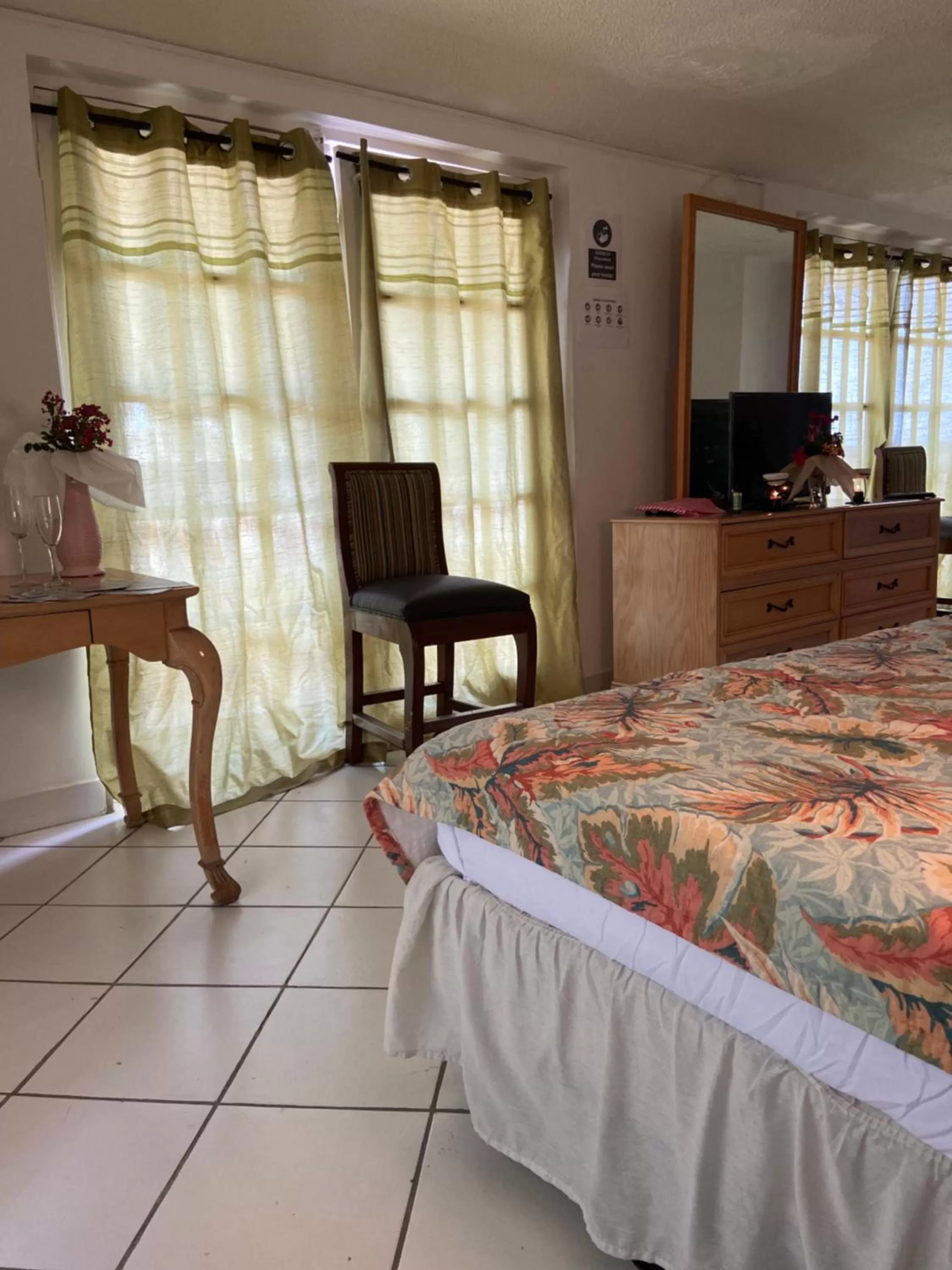 Bed in The Downtown Hotel