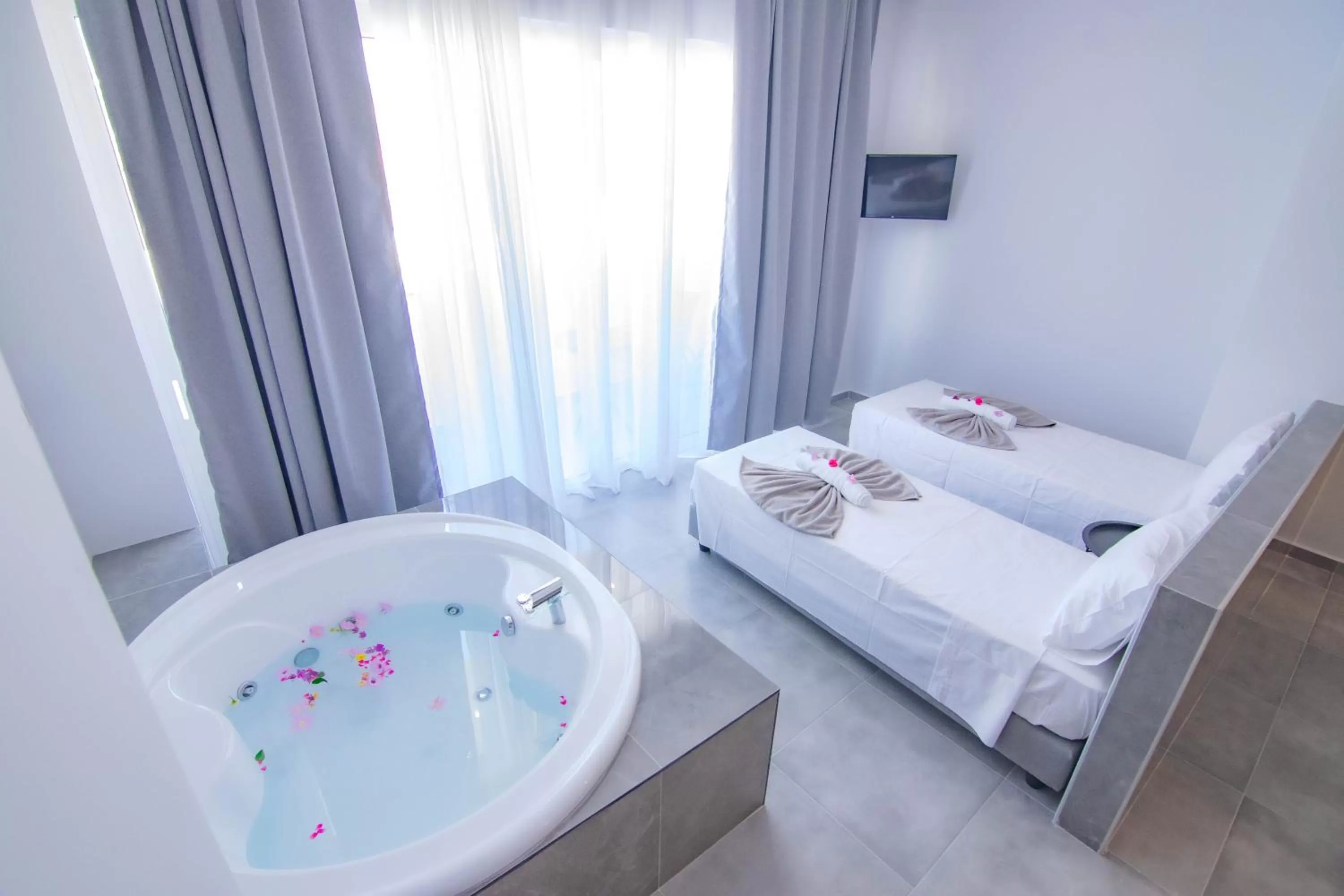 Bed in FRESH HOTEL FALIRAKI