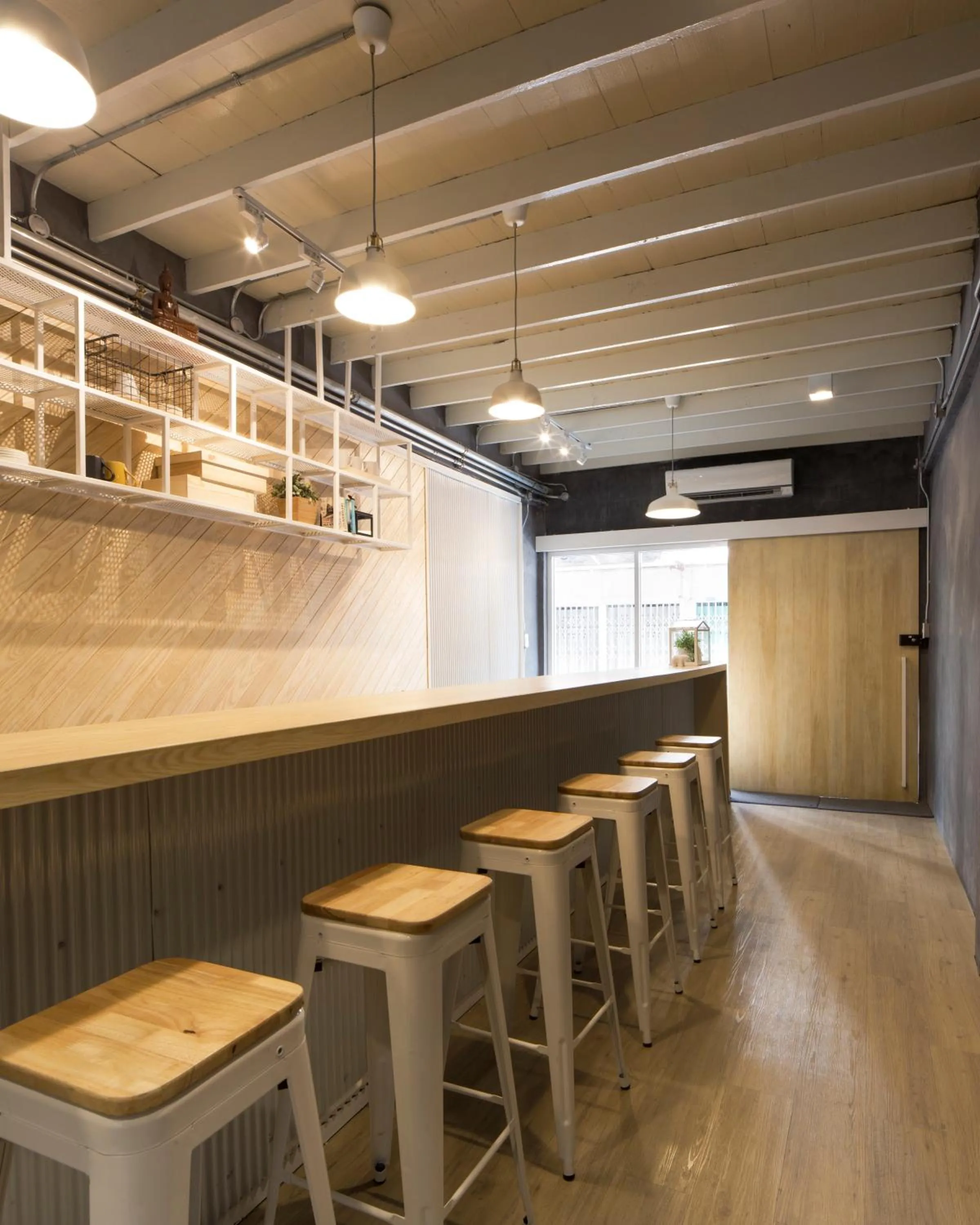 Lobby or reception in On the Bed Hostel