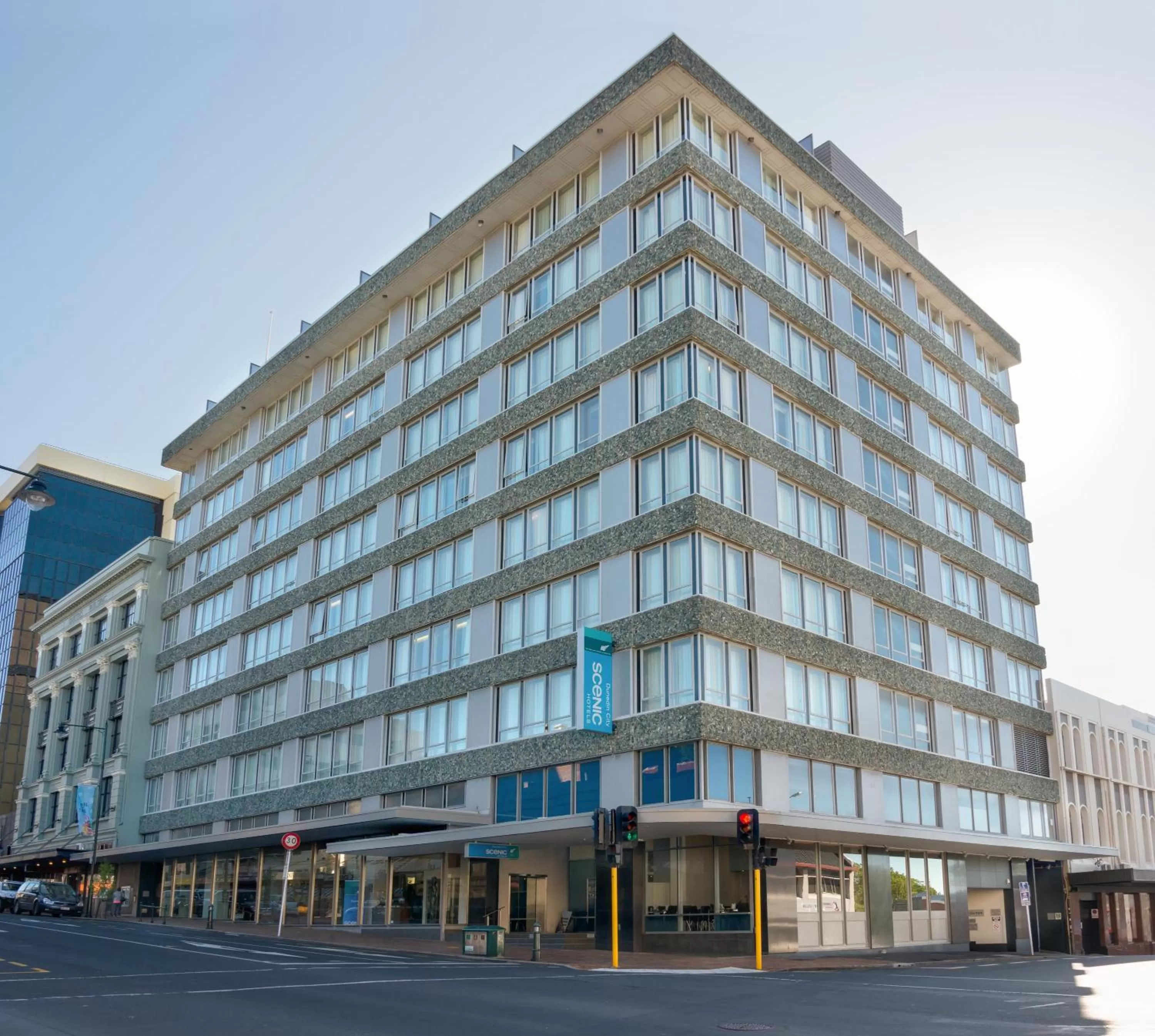 Facade/entrance in Scenic Hotel Dunedin City
