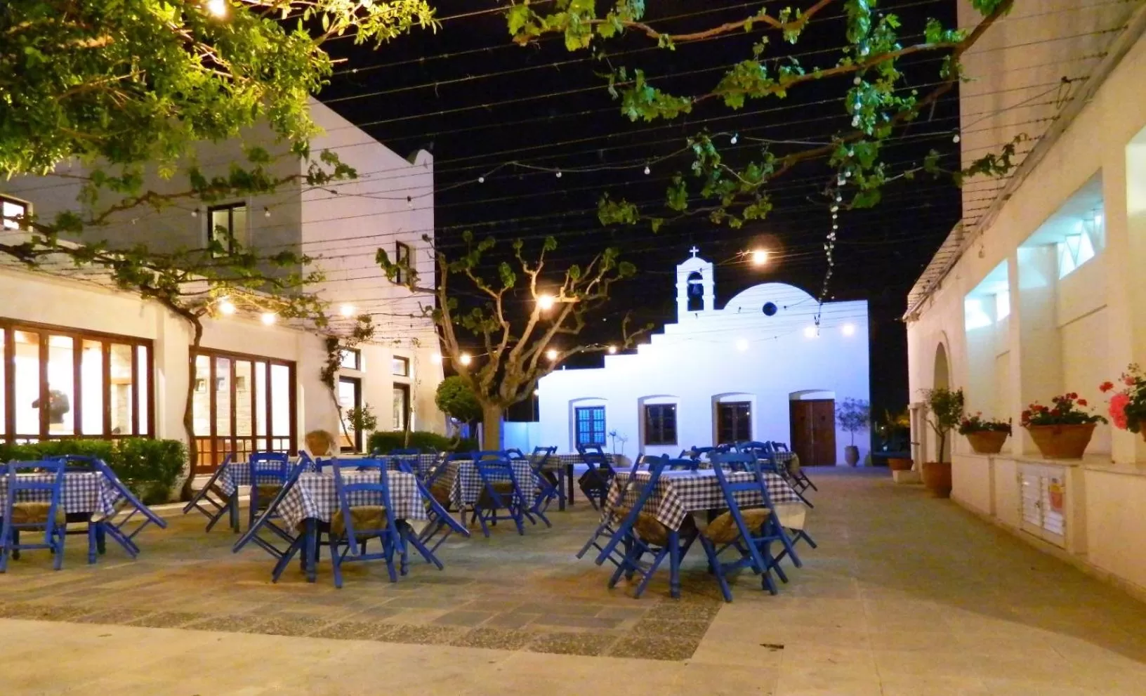 Restaurant/places to eat in Aliathon Aegean