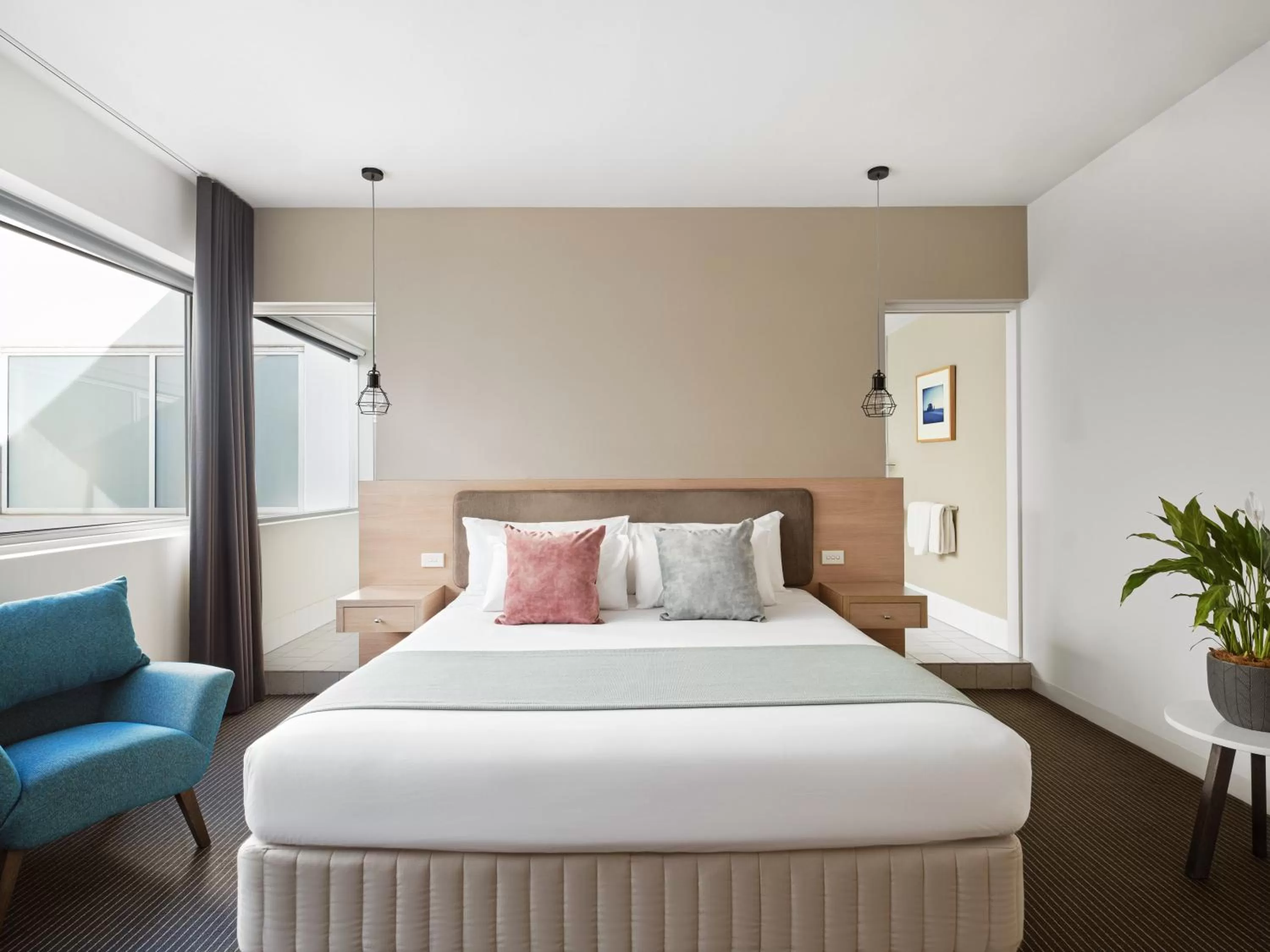 Bed in Saint Kilda Beach Hotel