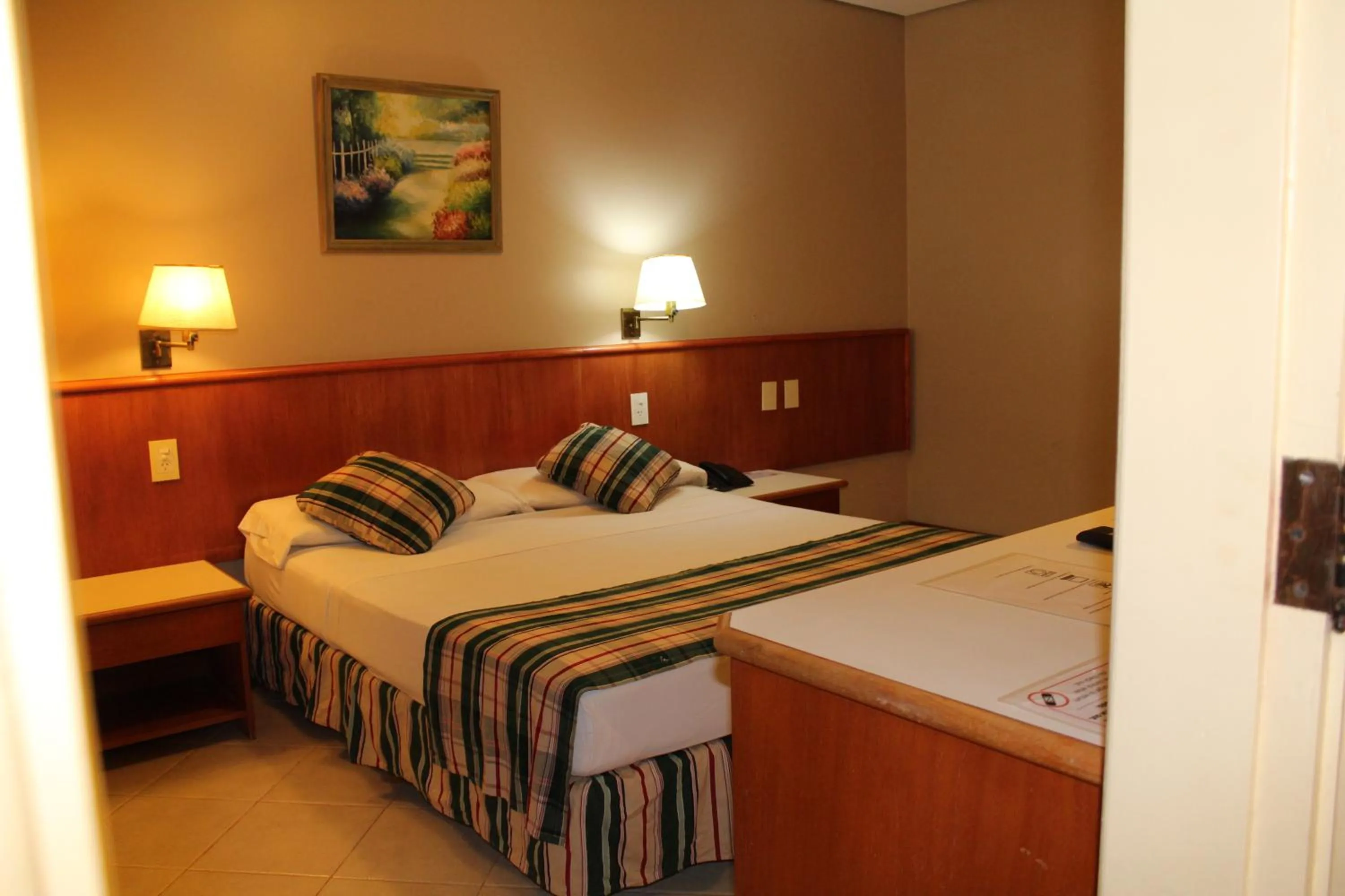 Photo of the whole room, Bed in Marcopolo Suites Iguazu