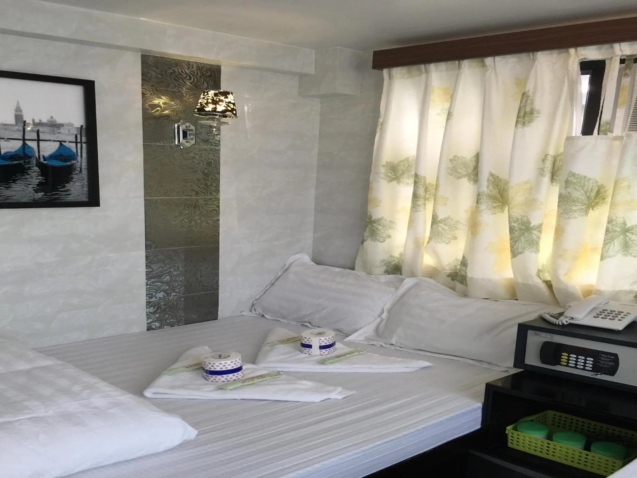 Decorative detail, Bed in Skyview Hostel