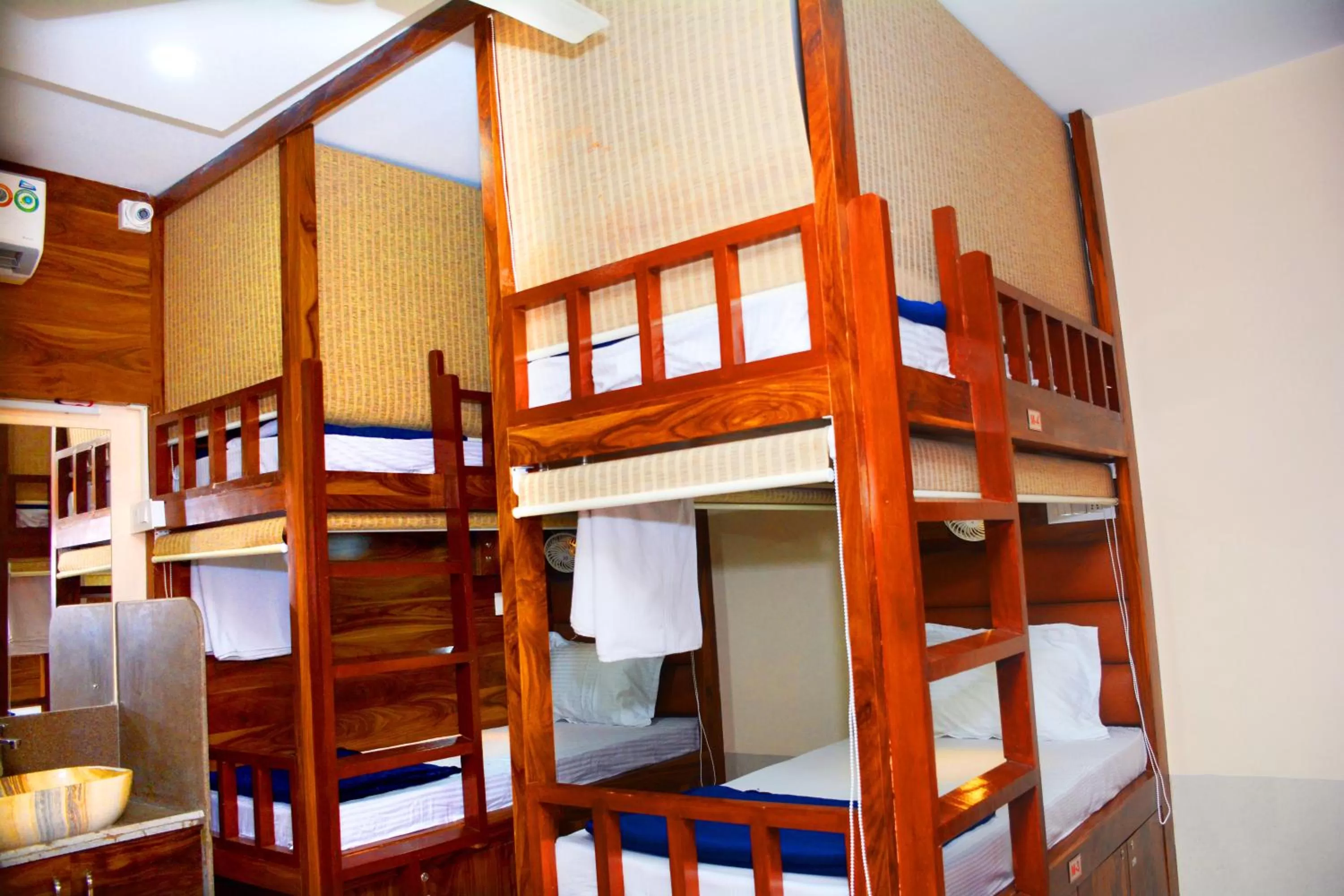 Bunk Bed in Hotel Nest N Rest - Mumbai