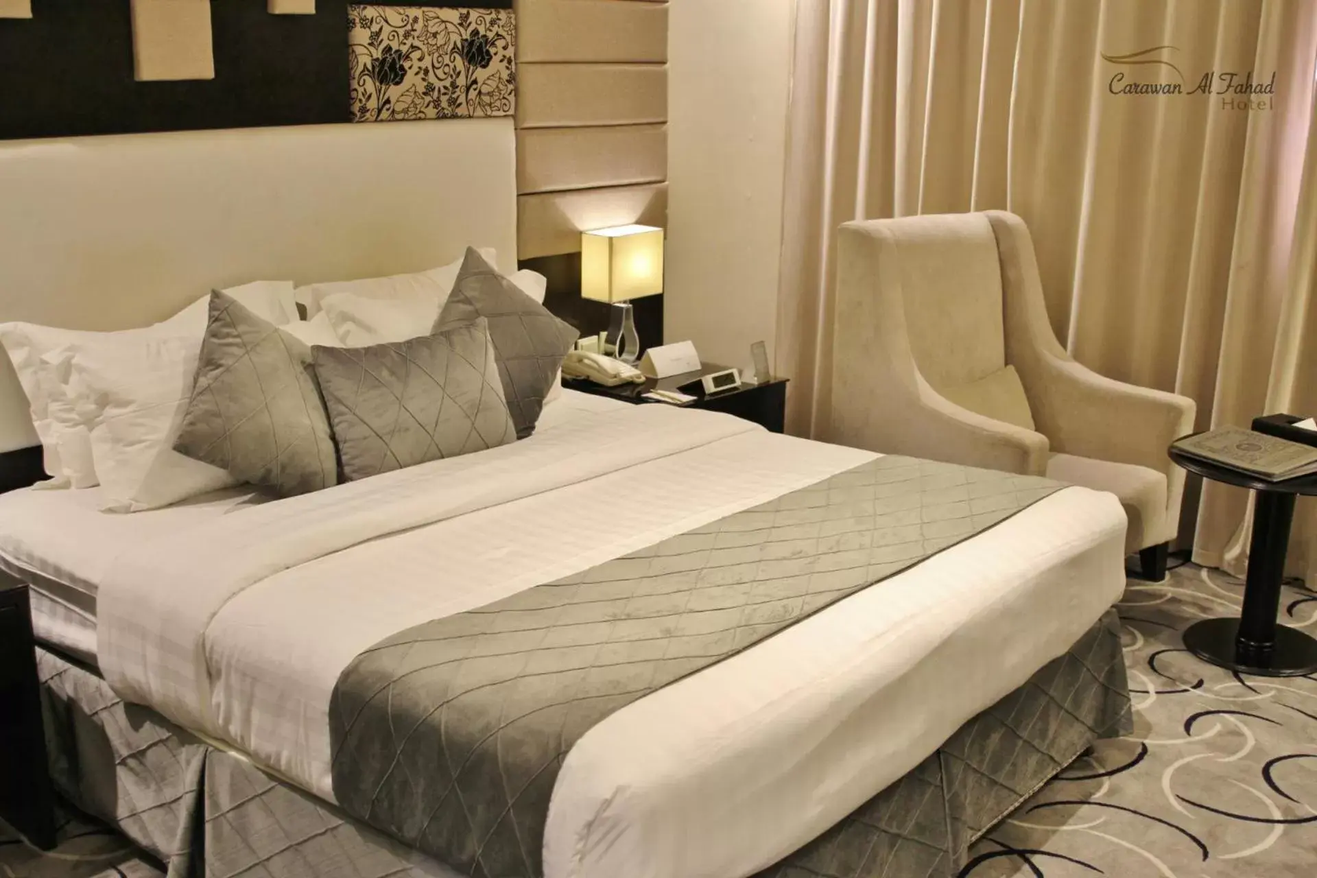 Deluxe Double Room in Carawan Al Fahad Hotel Deluxe Double Room in Carawan Al Fahad Hotel