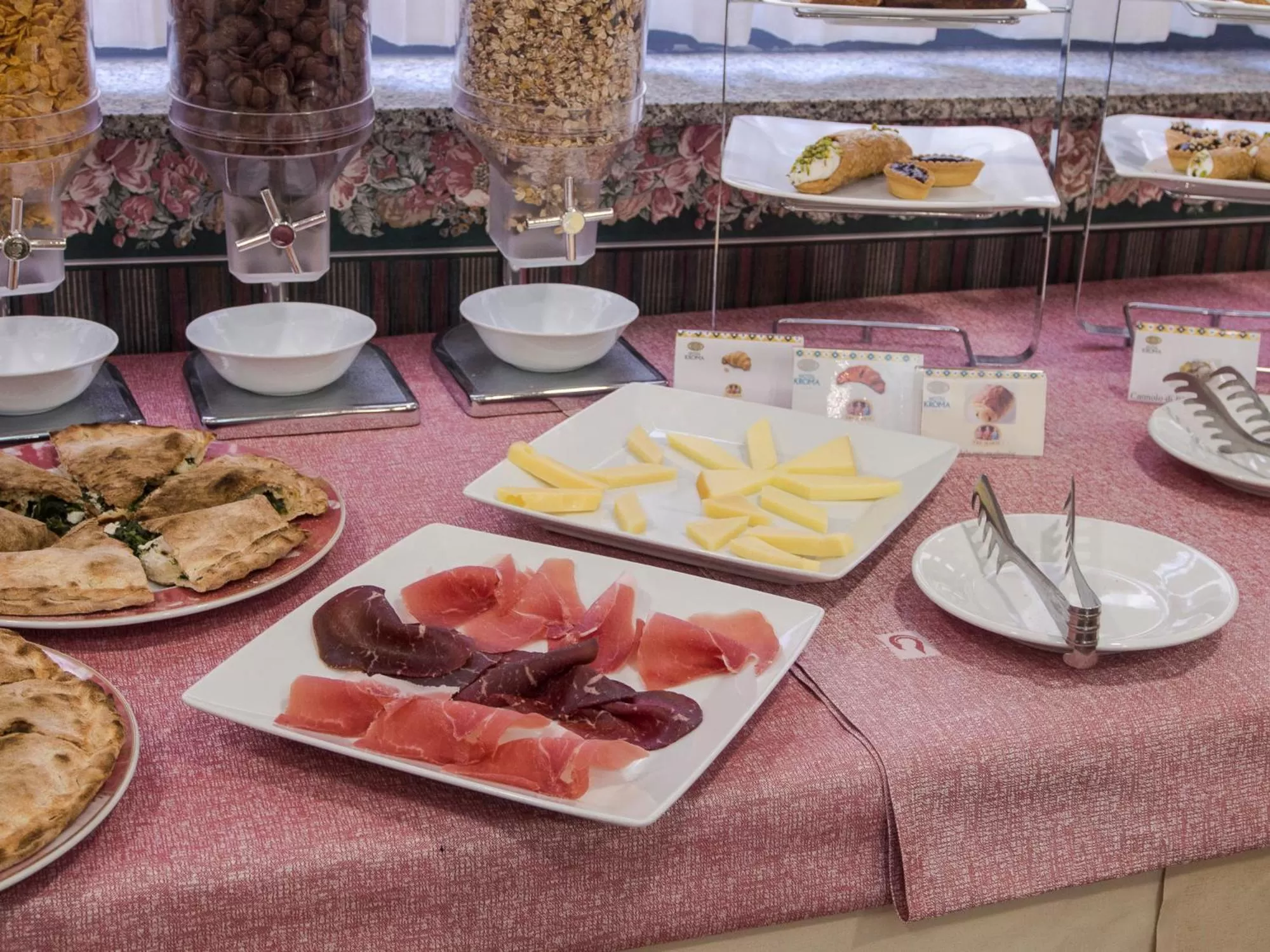 Breakfast in Hotel Kroma