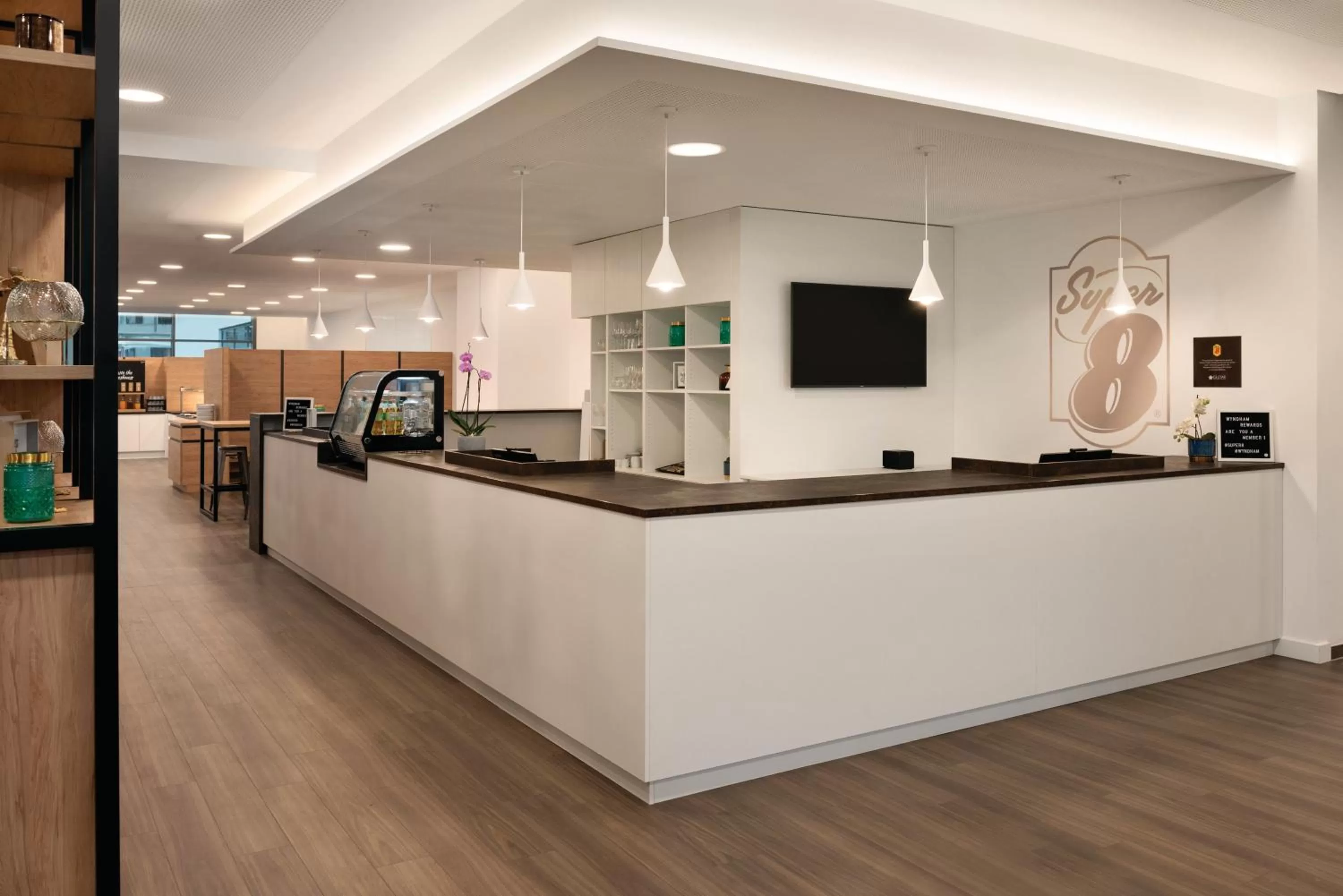 Lobby or reception in Super 8 by Wyndham Augsburg