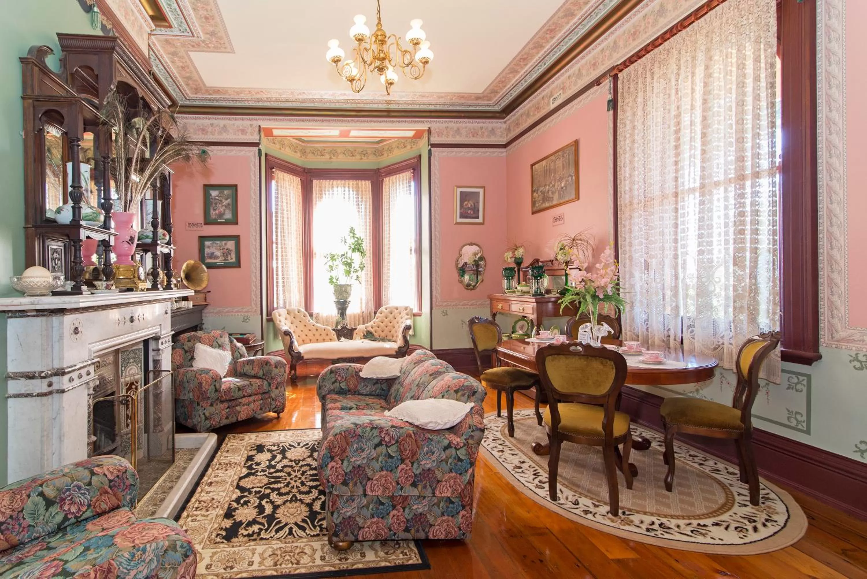 Living room, Seating Area in Stannum House