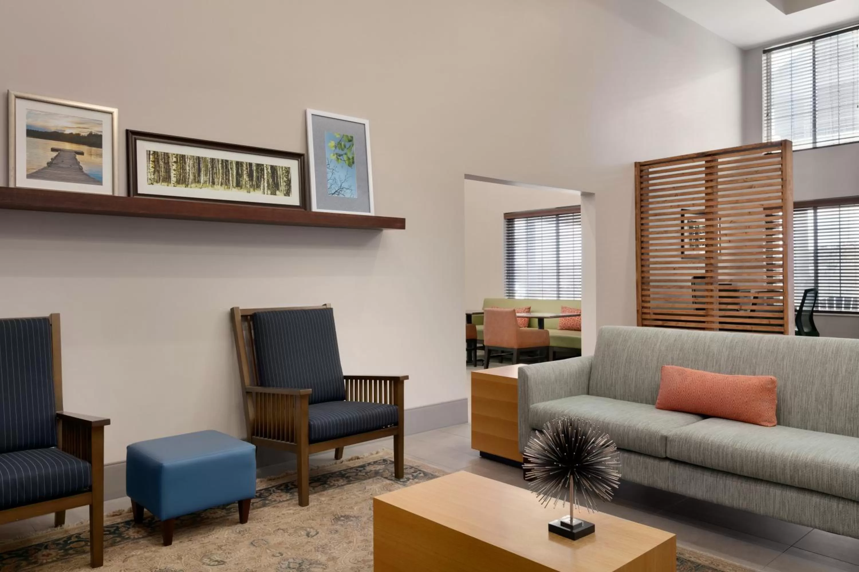 Country Inn & Suites by Radisson, London, KY