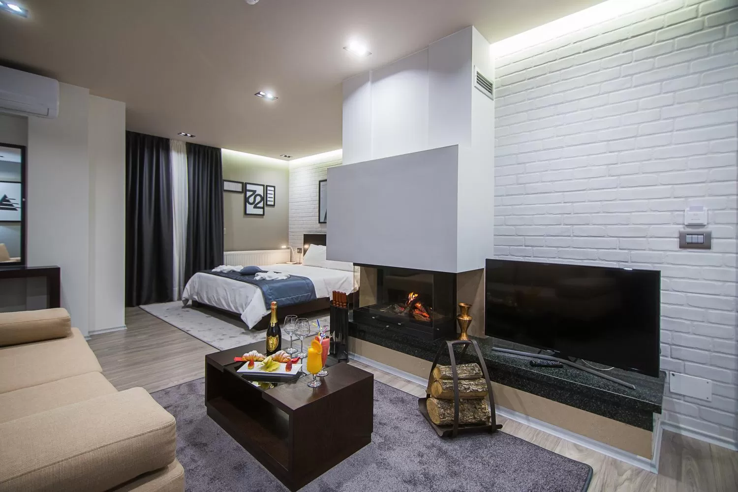 TV/Entertainment Center in Hotel Regal