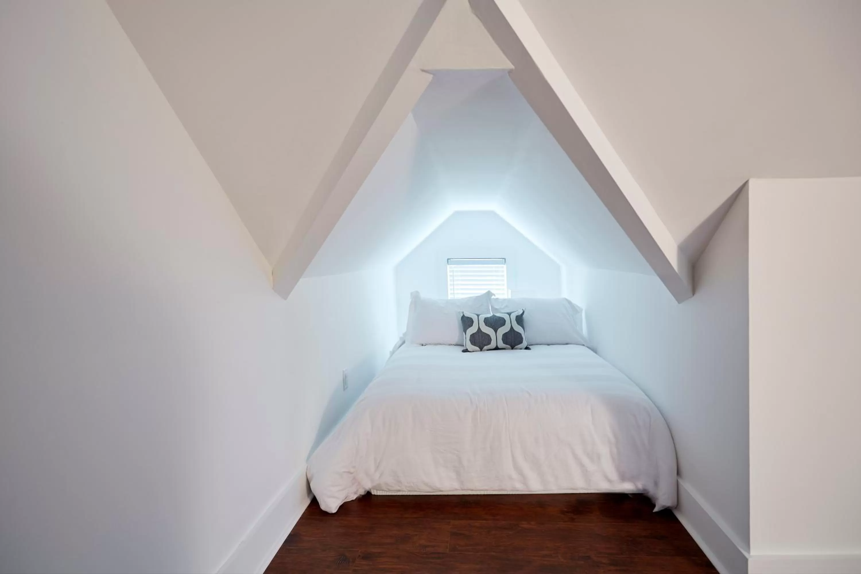 Bed in Station Inn Pawling