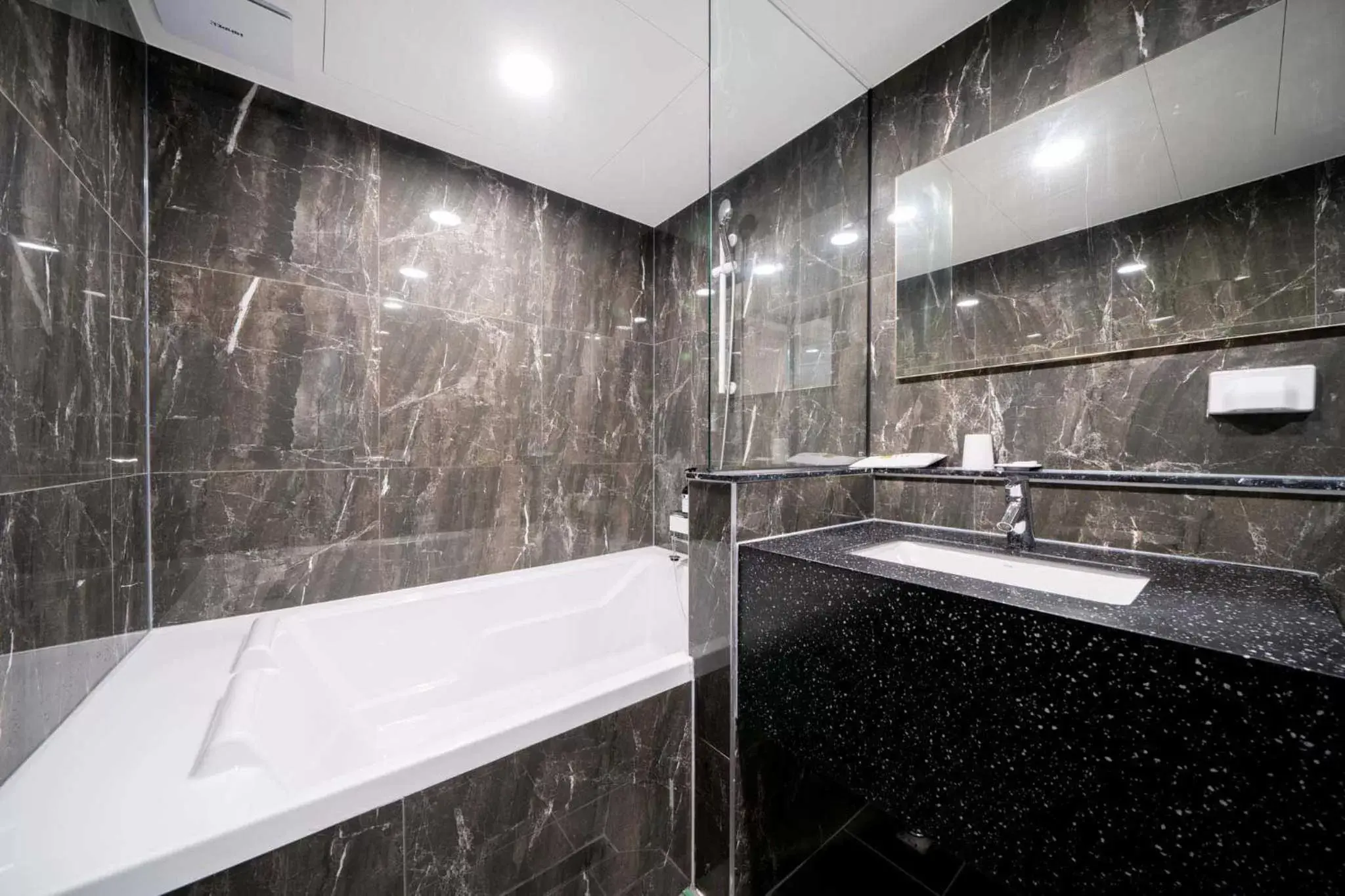 Superior Twin Room in Ytt Hotel Superior Twin Room in Ytt Hotel