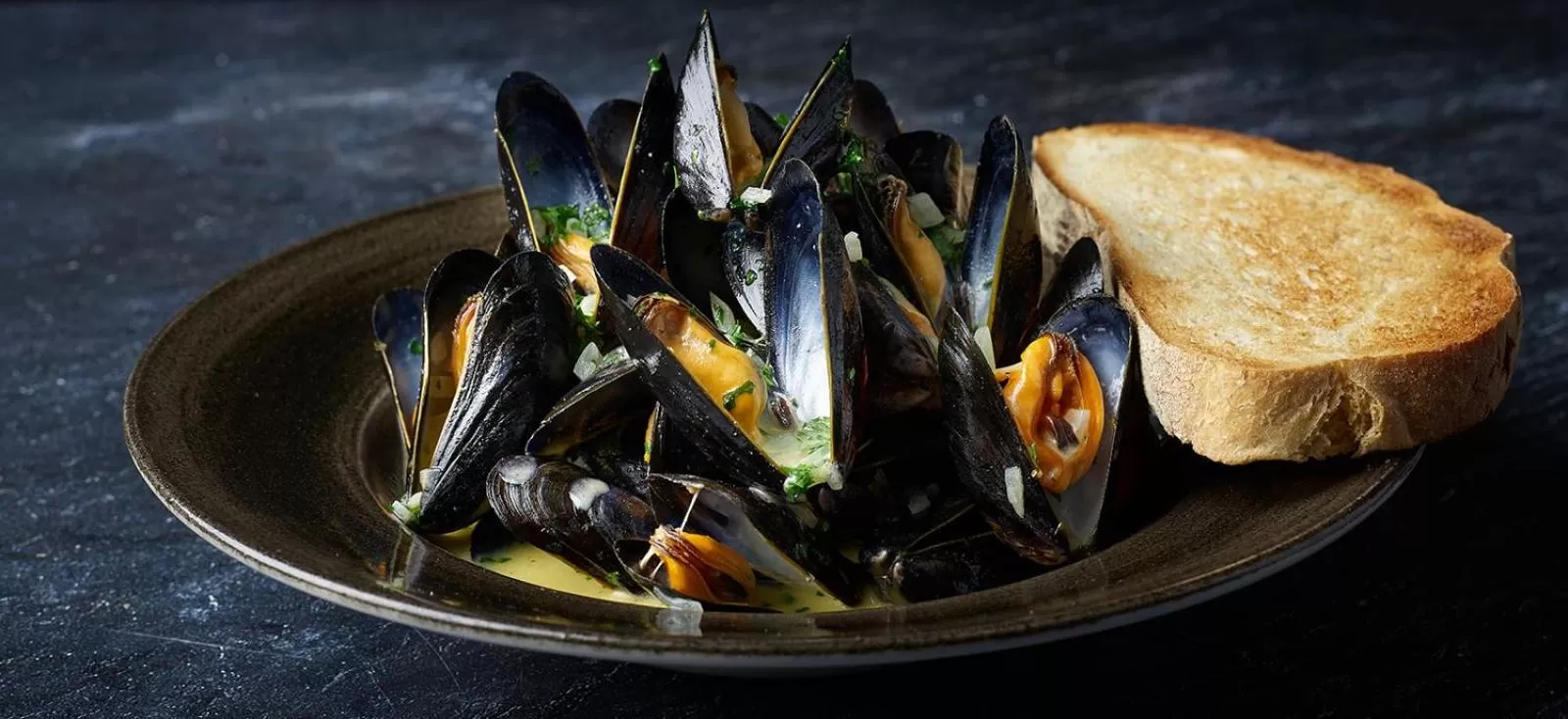 Food and drinks in The Honingham Buck