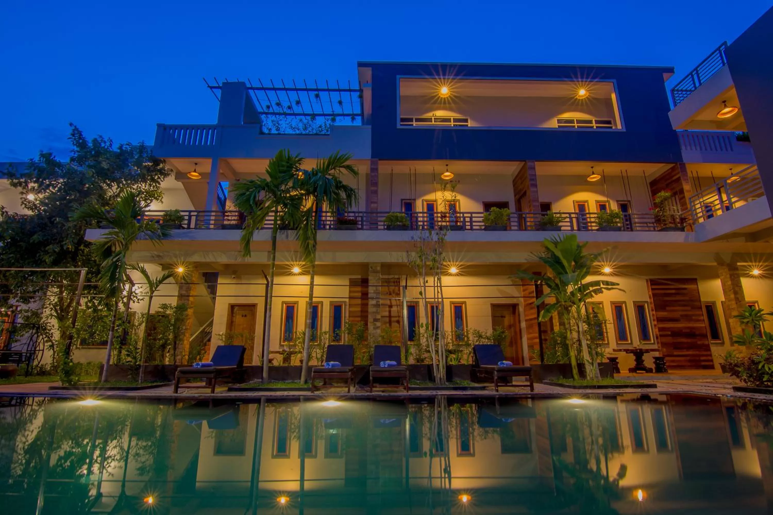 Garden view, Property Building in Indra Porak Residence Hotel