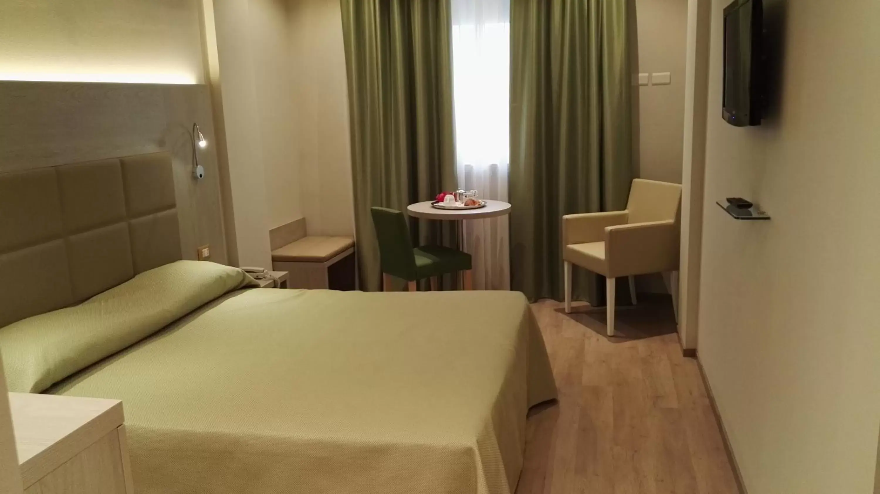 Comfort Double or Twin Room in Hotel Alexander Comfort Double or Twin Room in Hotel Alexander