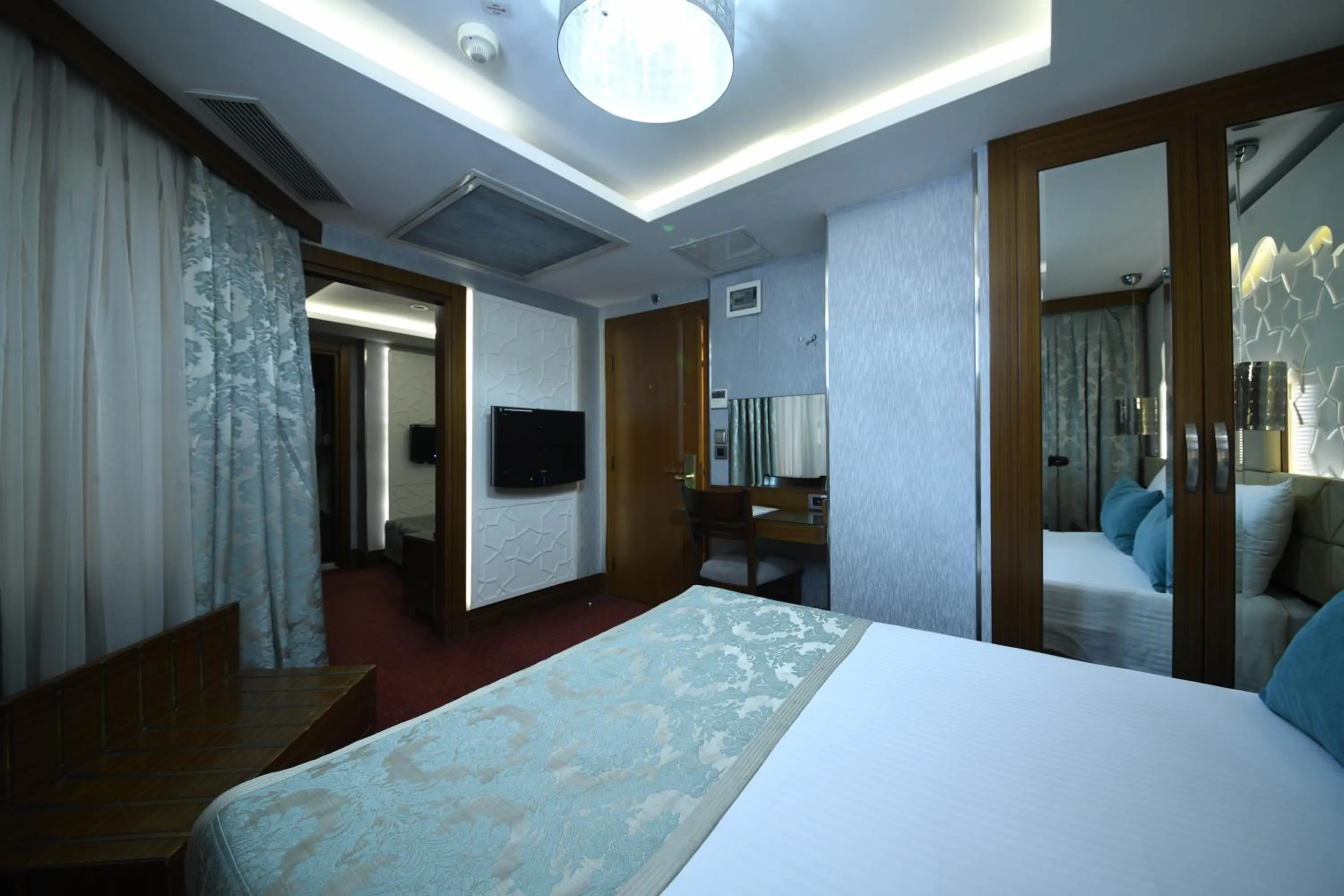 Bed in Grand Star Hotel Bosphorus & Spa