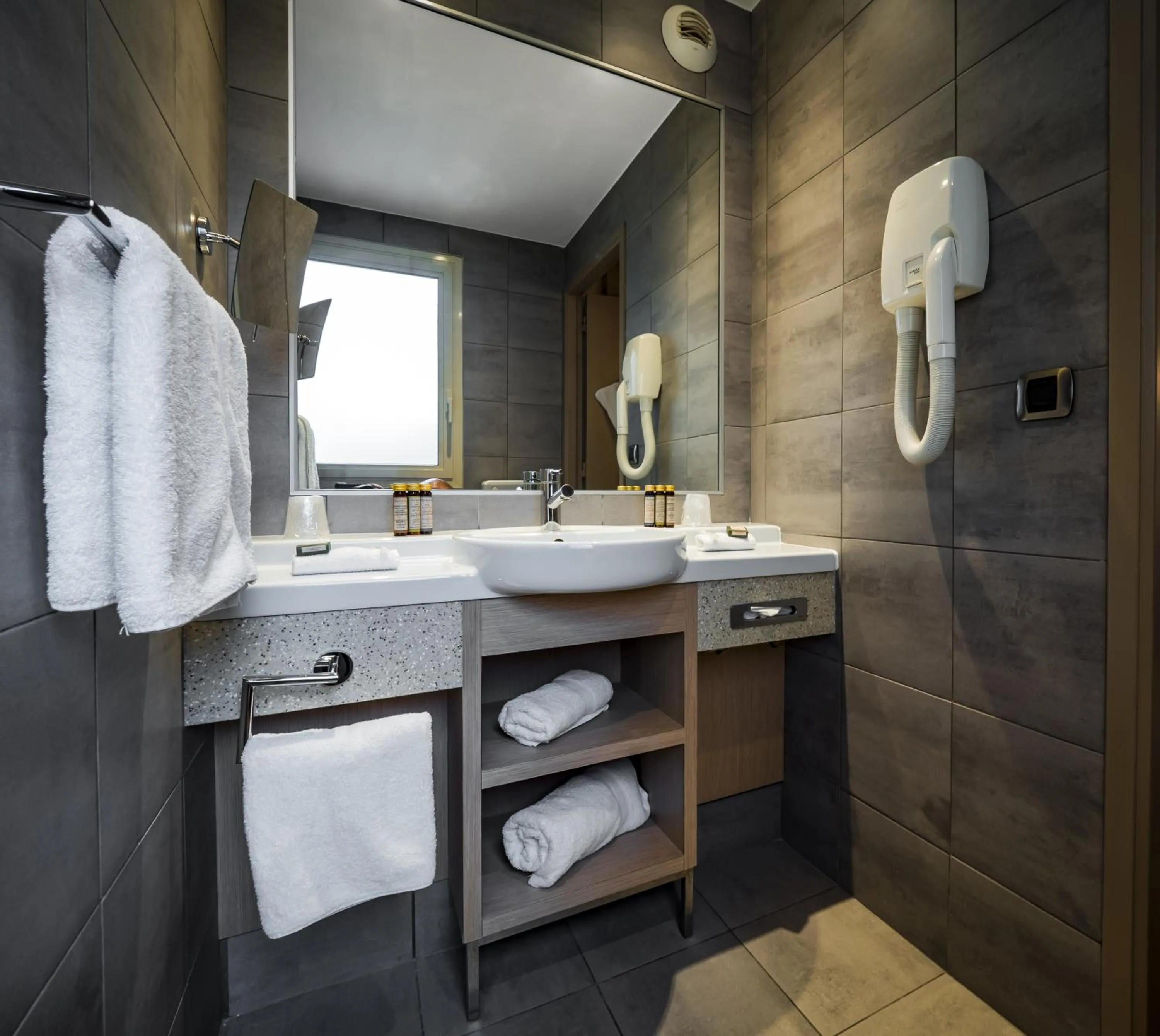 Bathroom in Hôtel Le Pré Carré