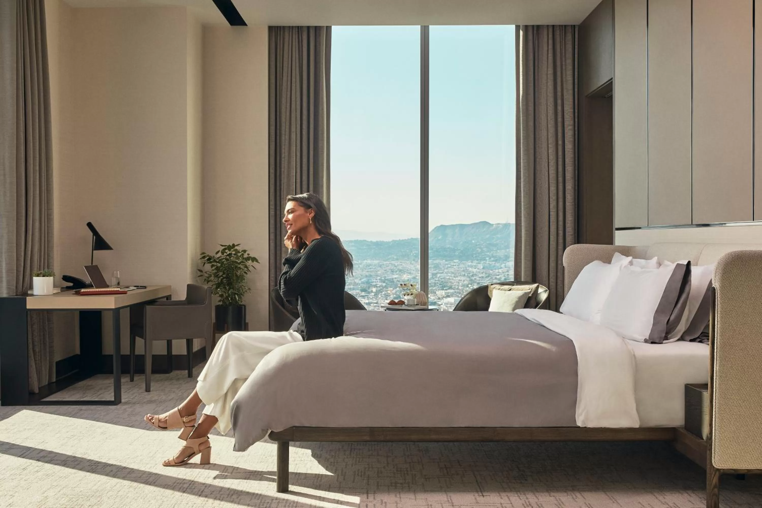 Photo of the whole room in InterContinental - Los Angeles Downtown by IHG