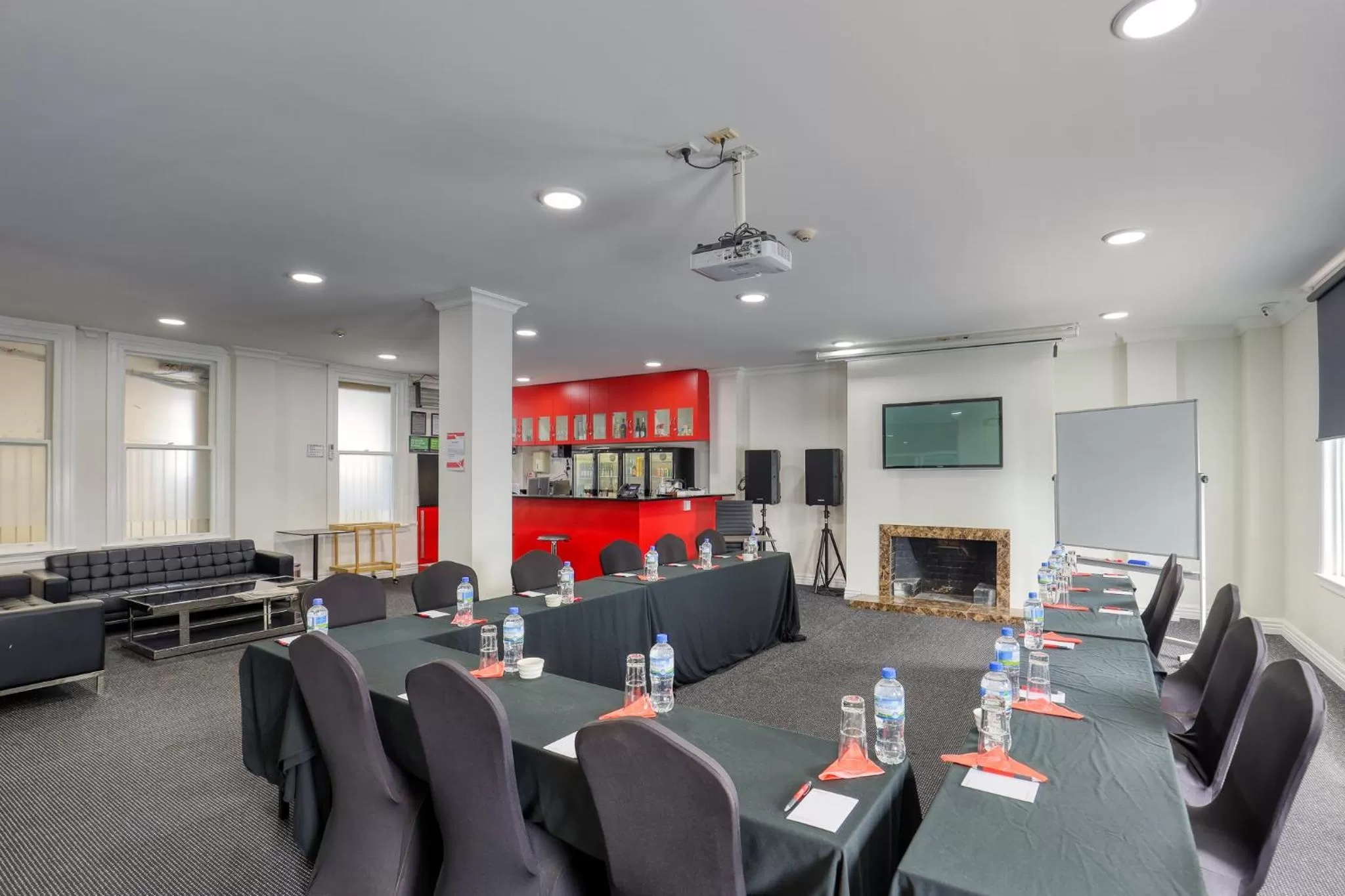 Meeting/conference room in Ramada by Wyndham, Hamilton City Center