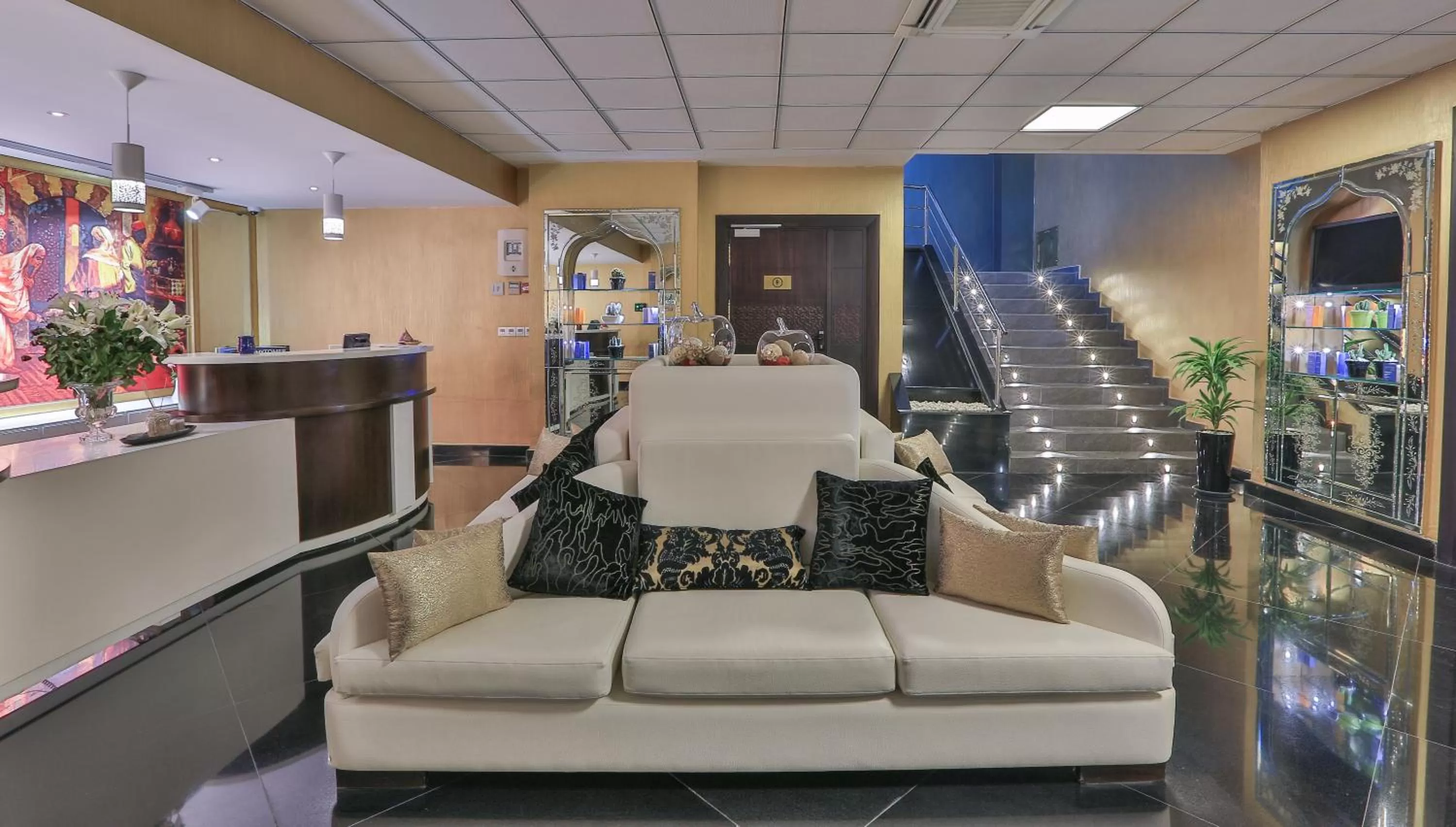 Royal Tulip City Center