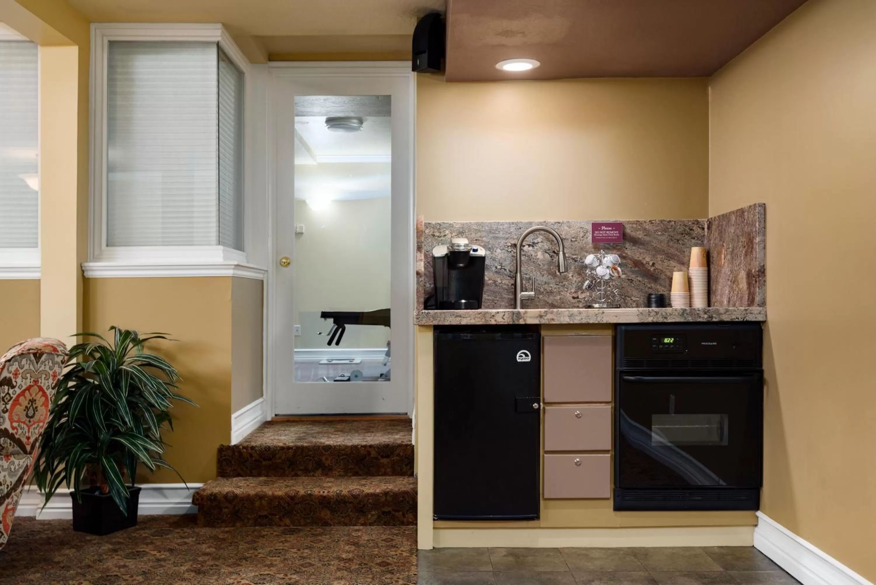 Communal lounge/ TV room in The Kimball at Temple Square