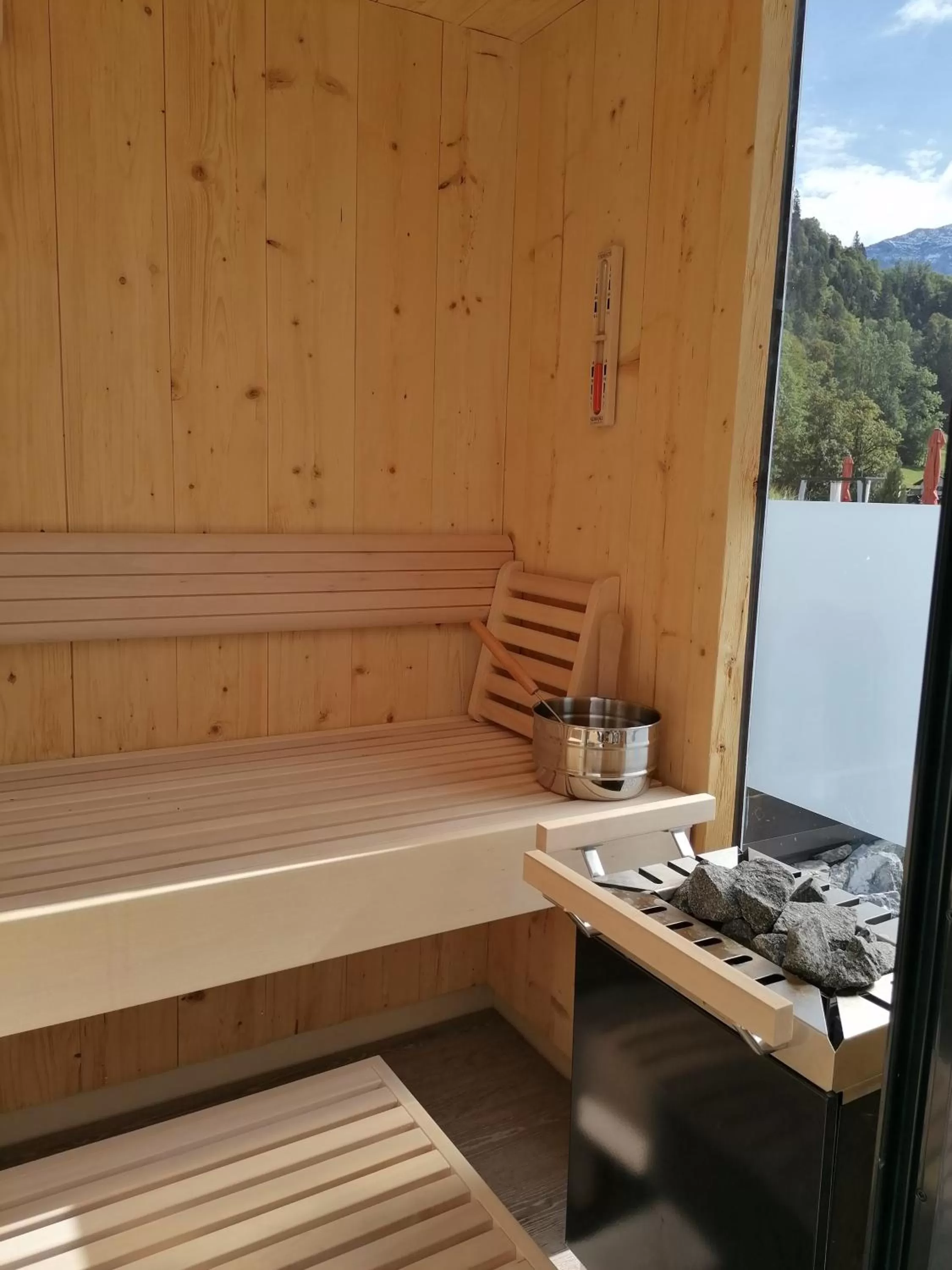 Spa nest with private sauna - single occupancy - panoramic view of the sunny side with terrace in Das Graseck - mountain hideaway & health care